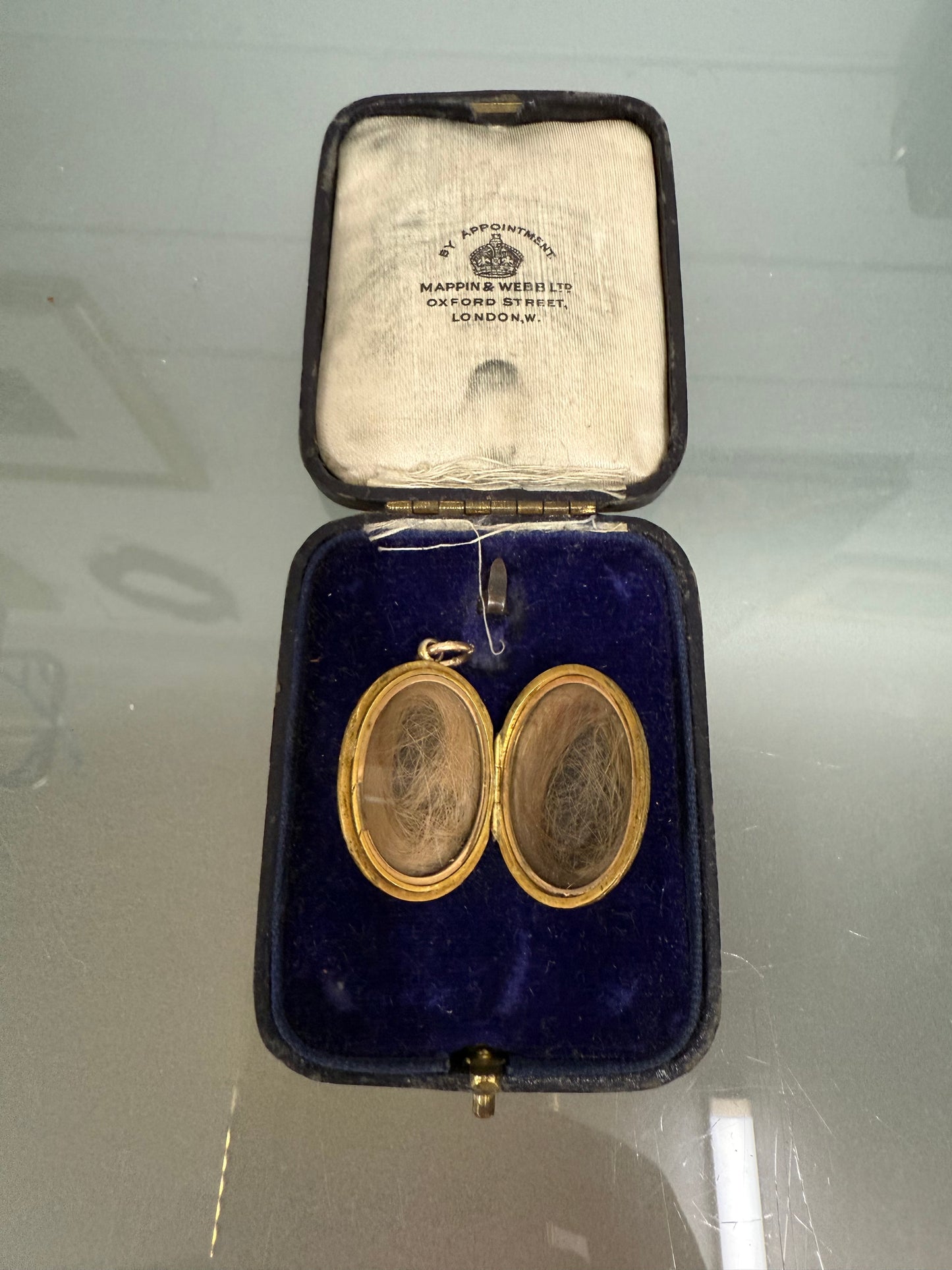 Victorian 9 Carat Gold Mourning Locket