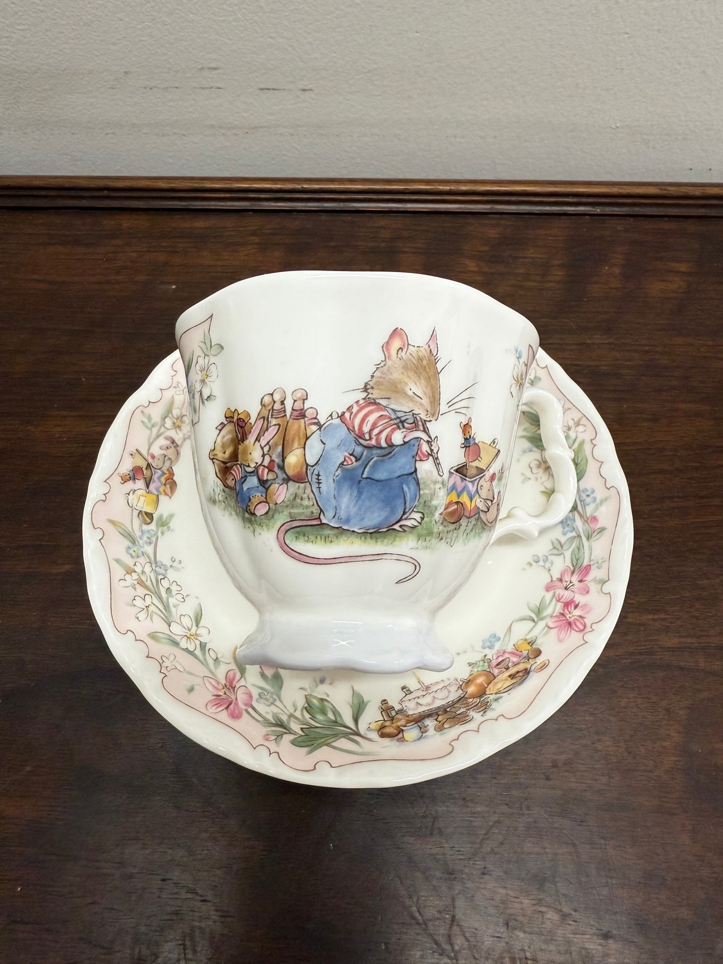 Brambly Hedge Tea Cup & Saucer 'The Birthday'