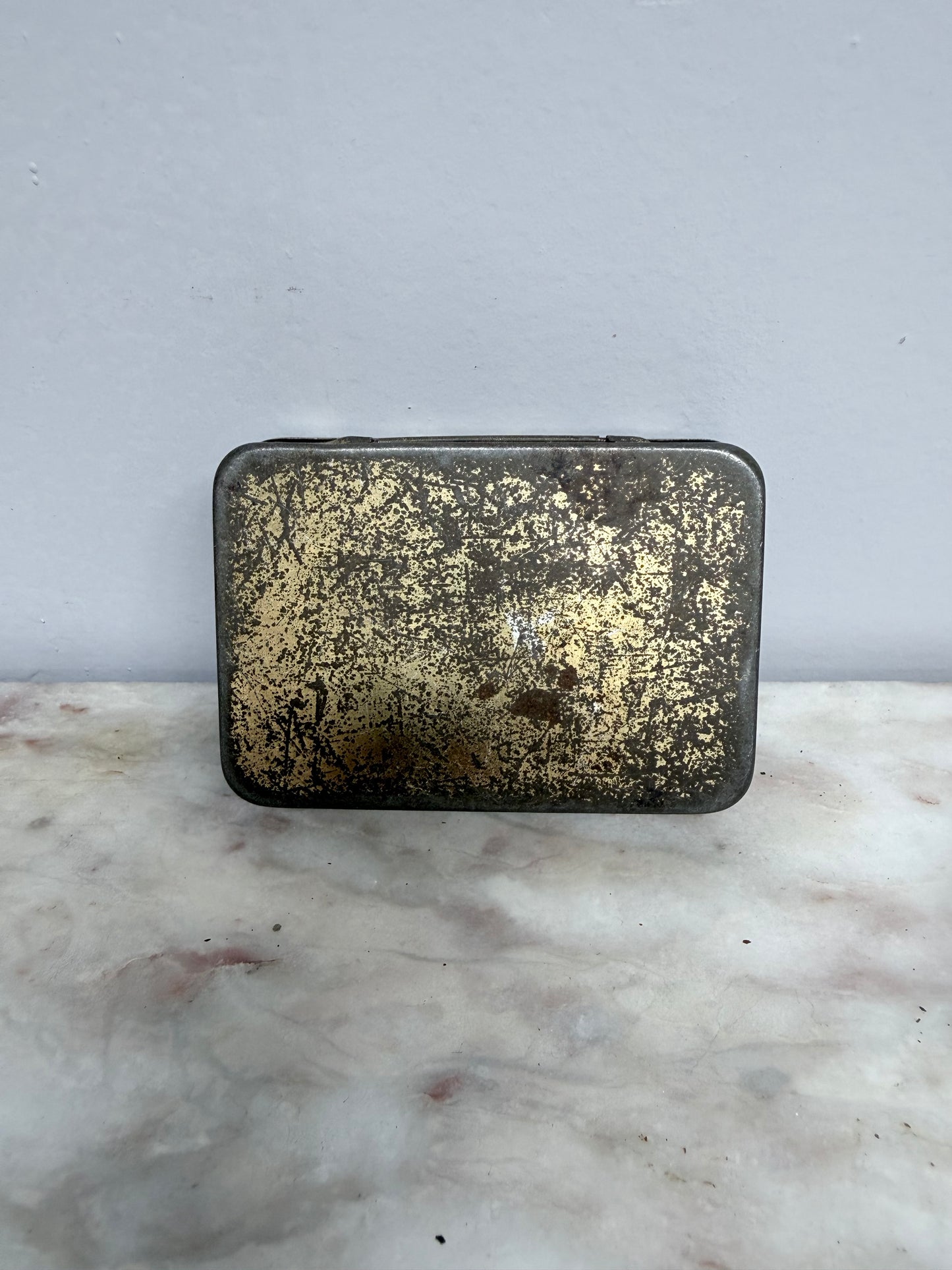 Vintage "Temple Bar" Tobacco Tin