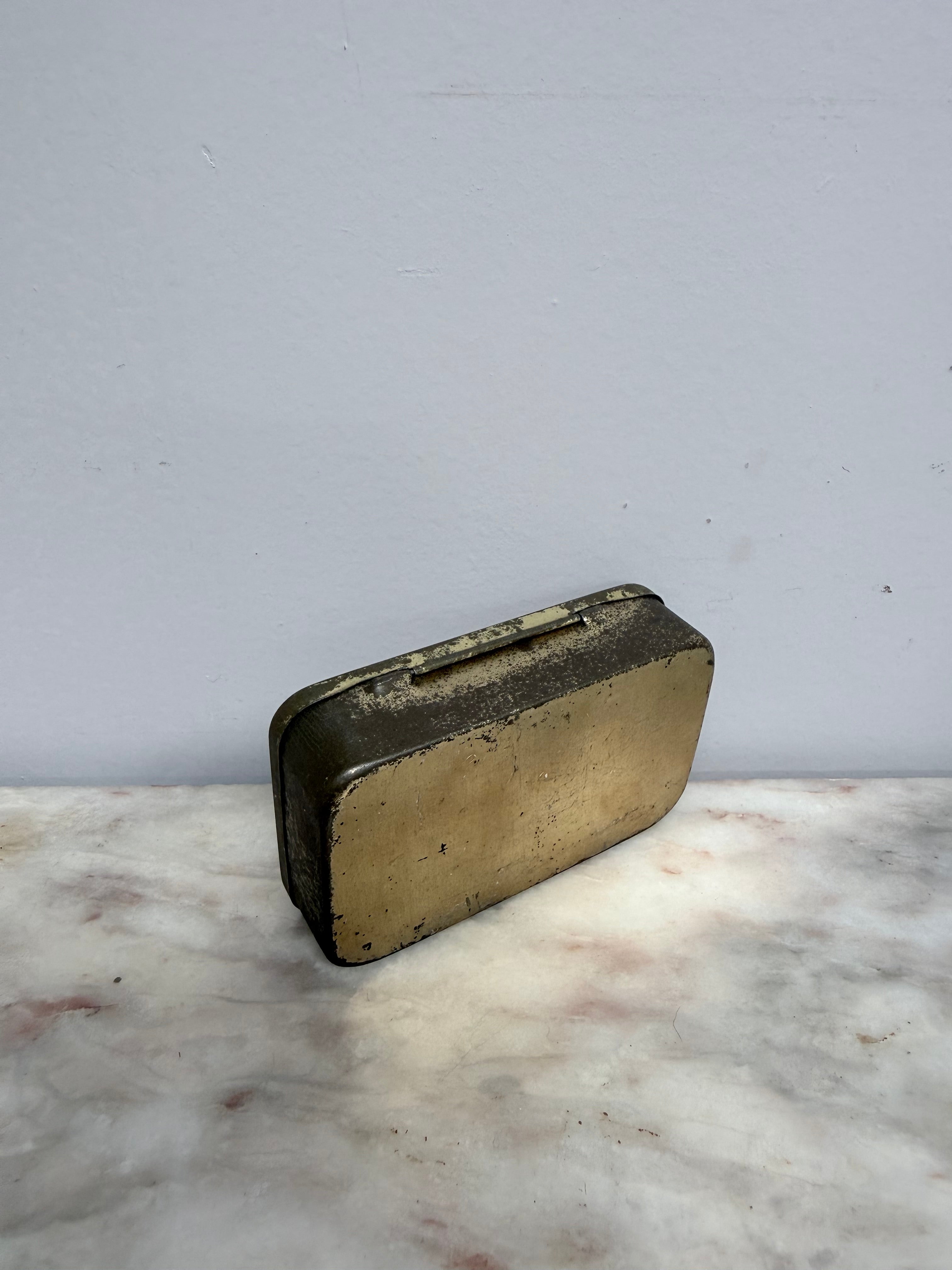 Vintage 'Log Cabin' Tobacco Tin | Antique & Vintage | Moonee Ponds Antiques | Australia Wide Delivery
