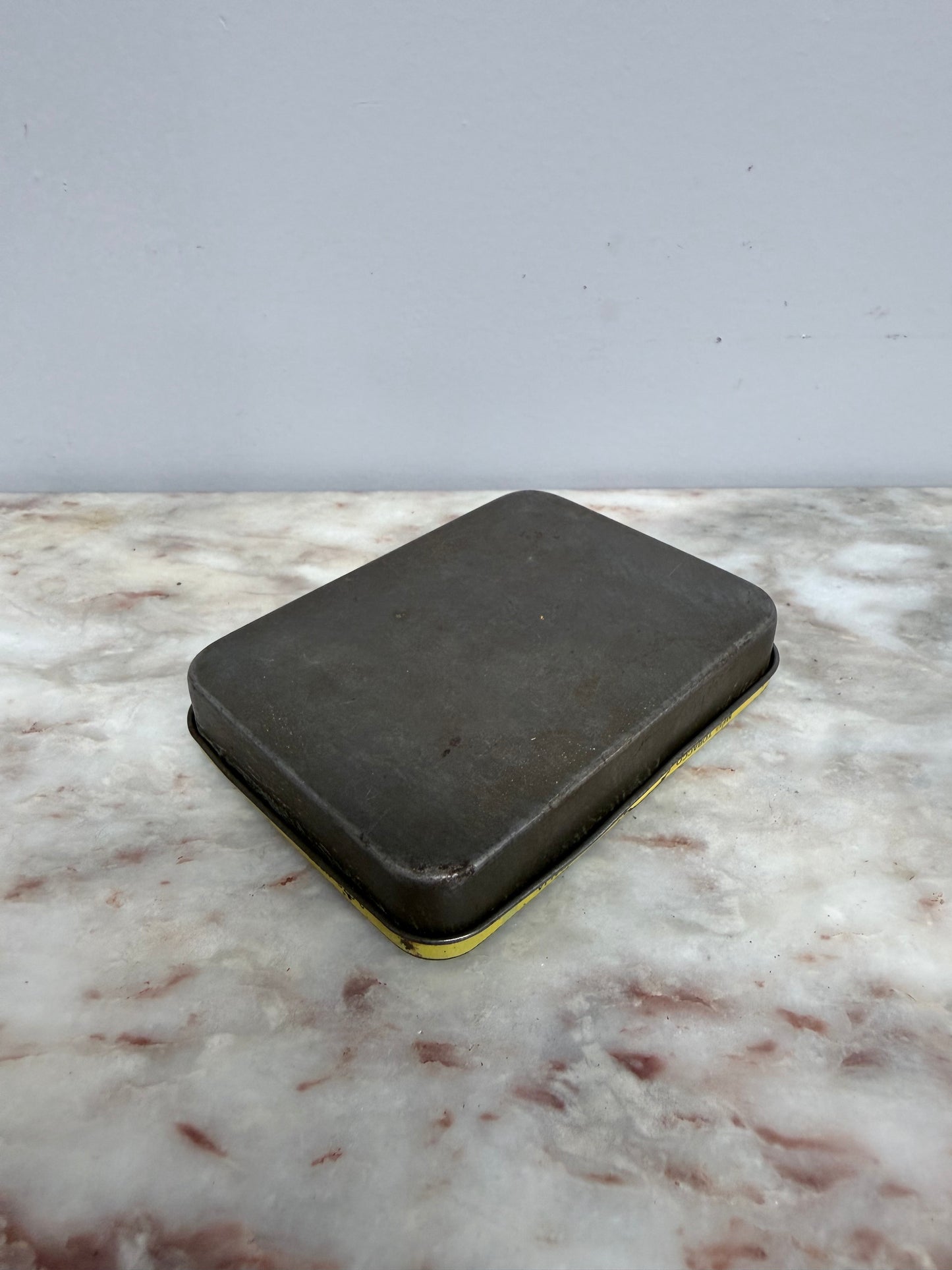 Vintage 'Pelham' Tobacco Tin