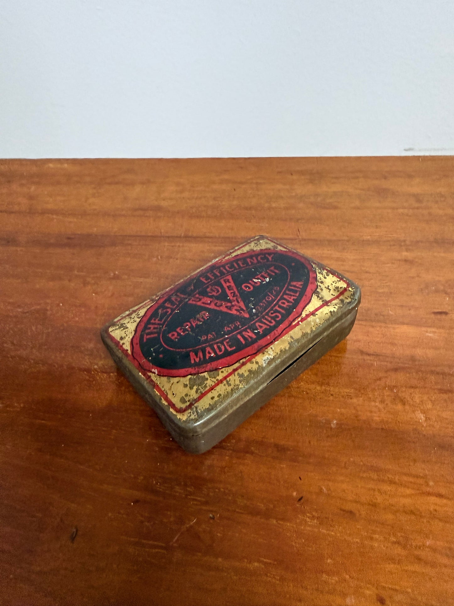Rare Aust Repair Outfit Tobacco Tin