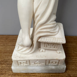 Classical Greek/Roman Female Statuette