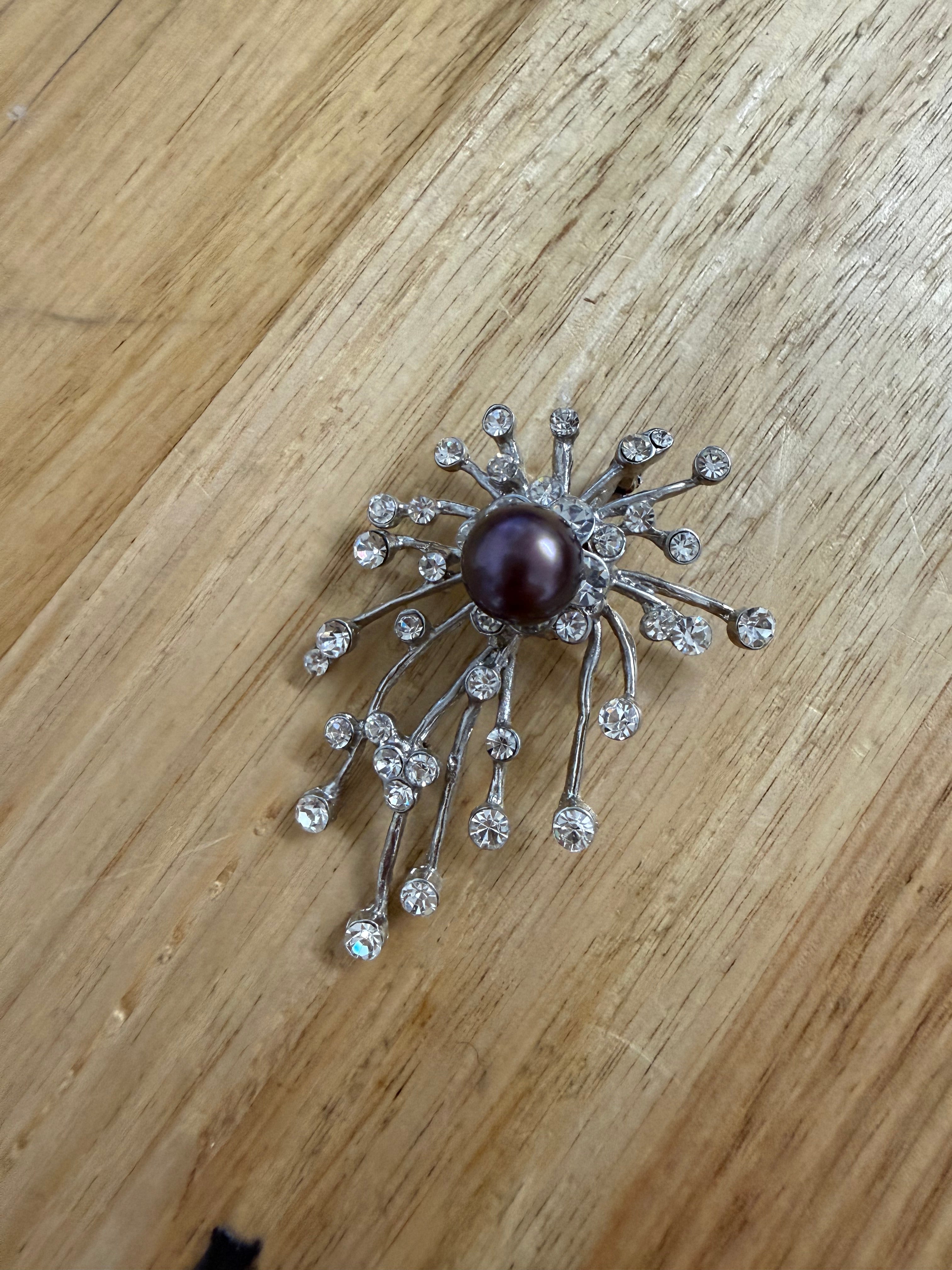 Stunning Vintage Rhinestone & Pearl Spray Brooch