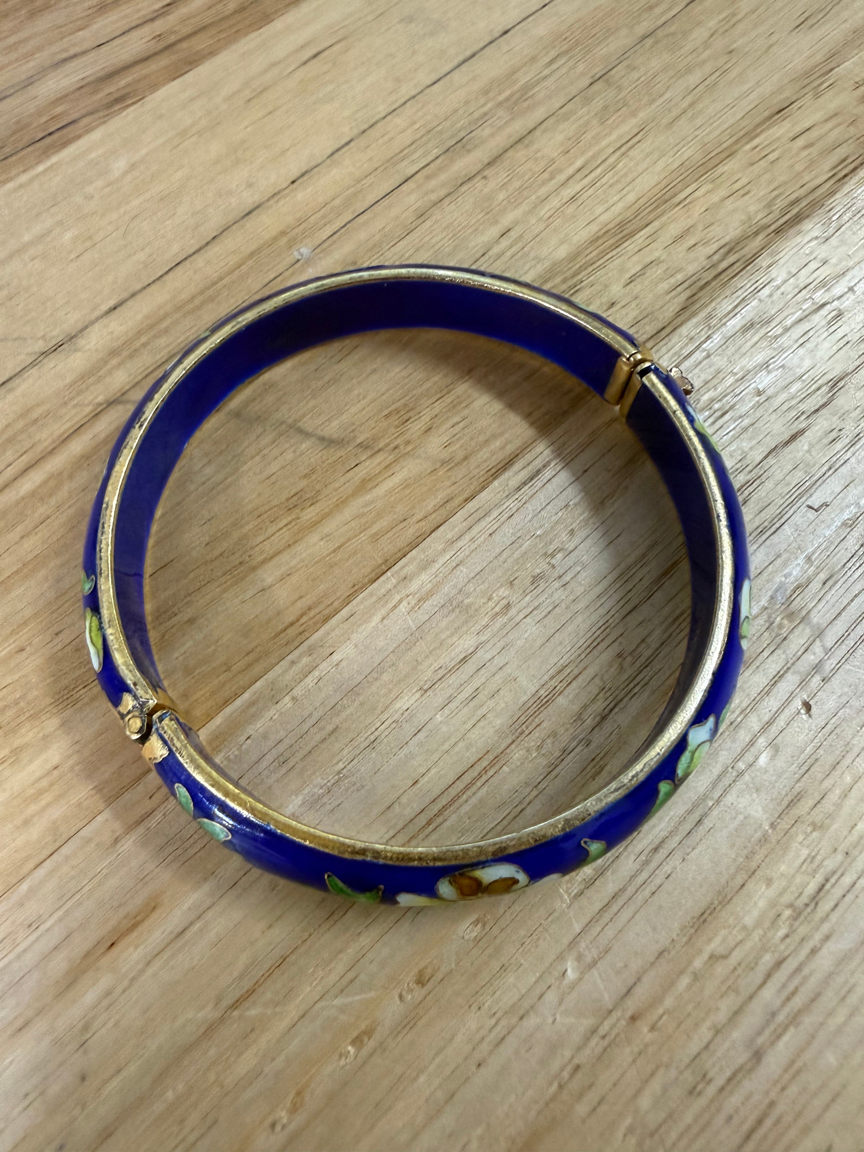 Vintage Cloisonne Hinged Bracelet.