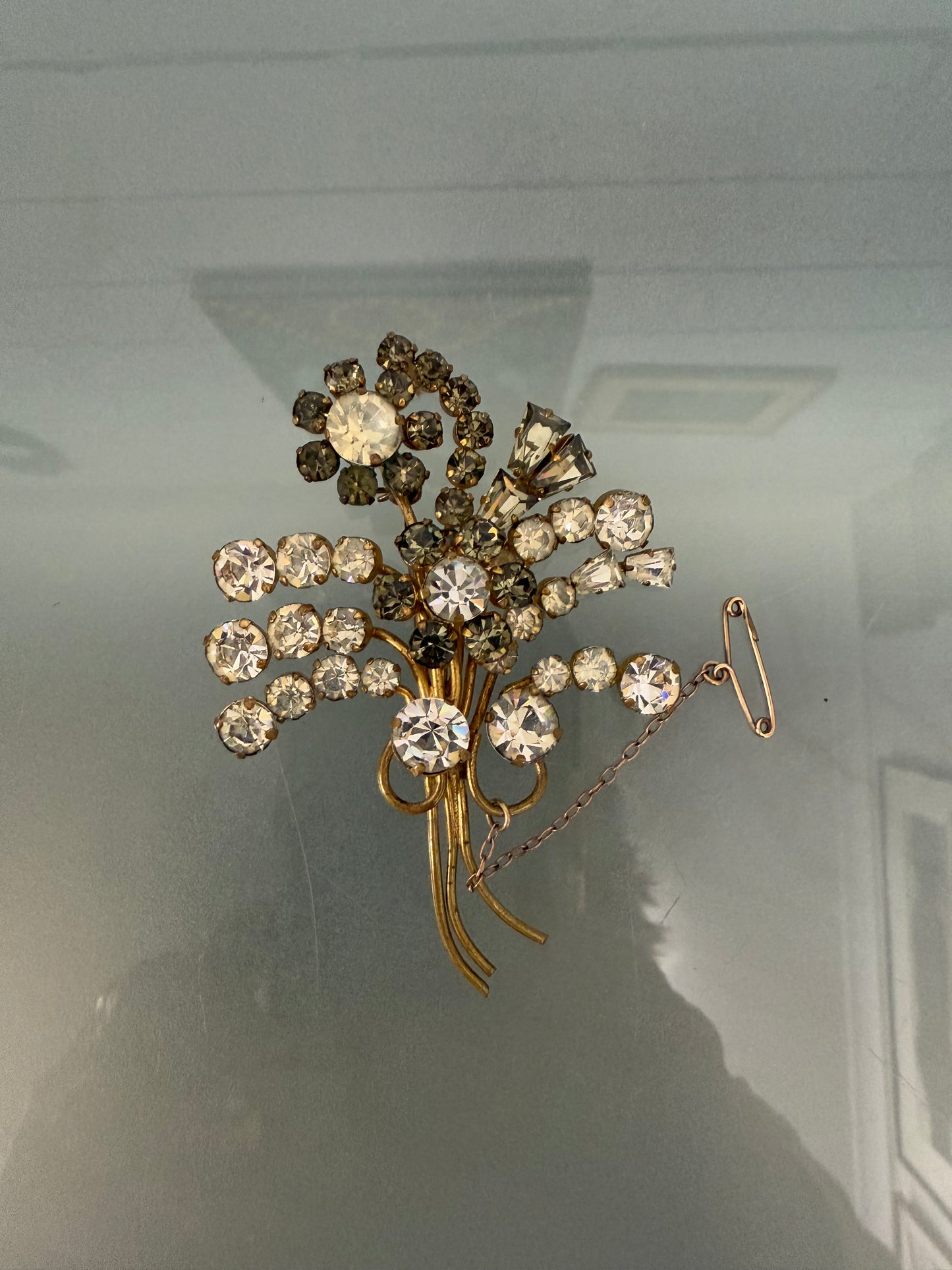 Vintage Sparkling Rhinestone Brooch