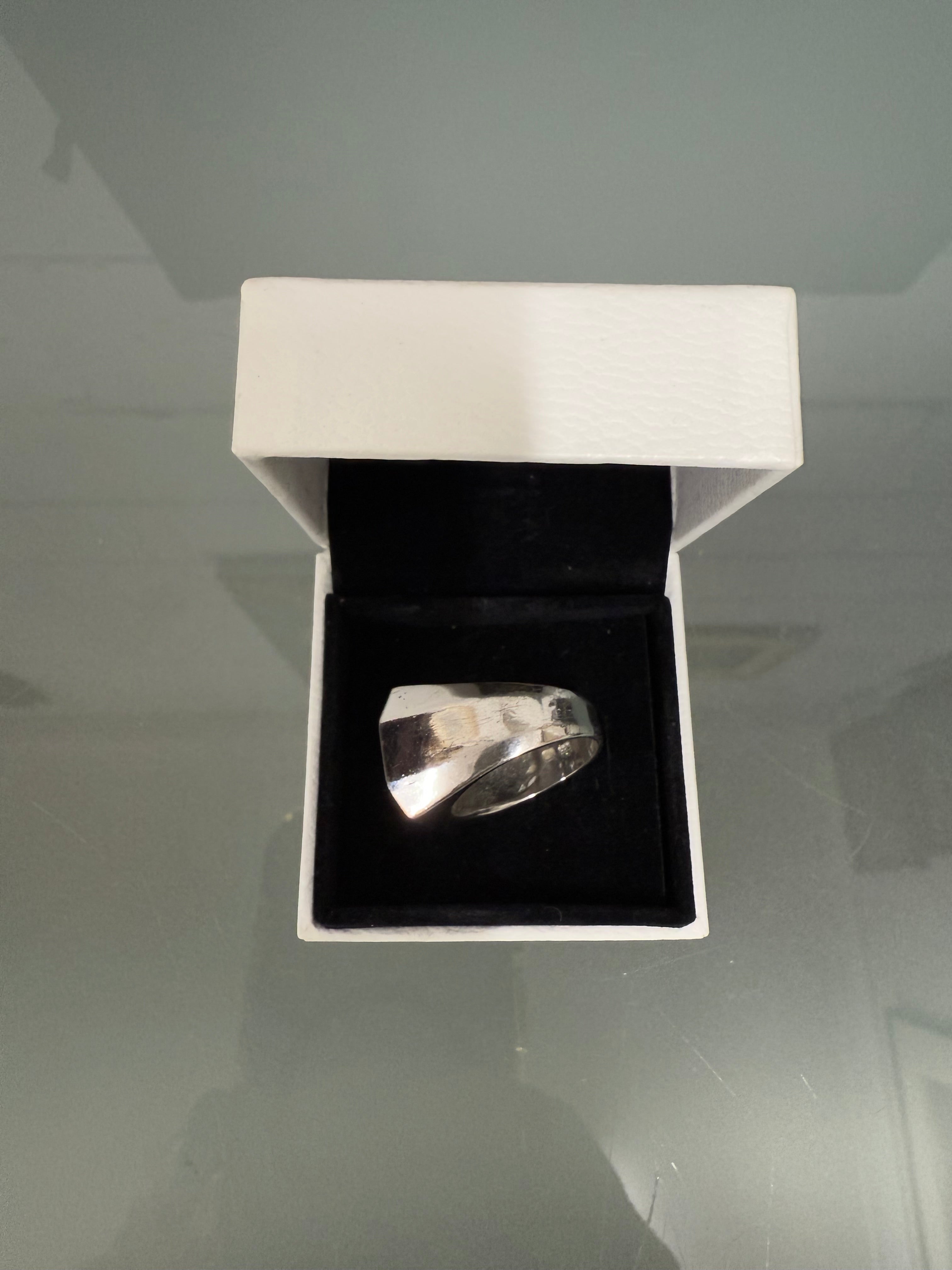 Impressive Vintage Silver (925) & White Stone Ring | Antique & Vintage | Moonee Ponds Antiques | Australia Wide Delivery