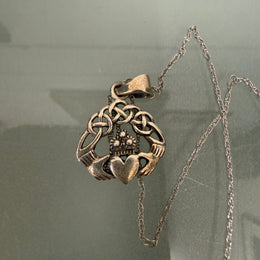 Vintage Sterling Silver Claddagh Style Pendant & Chain