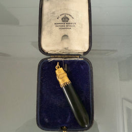 Victorian 9 Carat Gold & Black Agate Banner Pendant