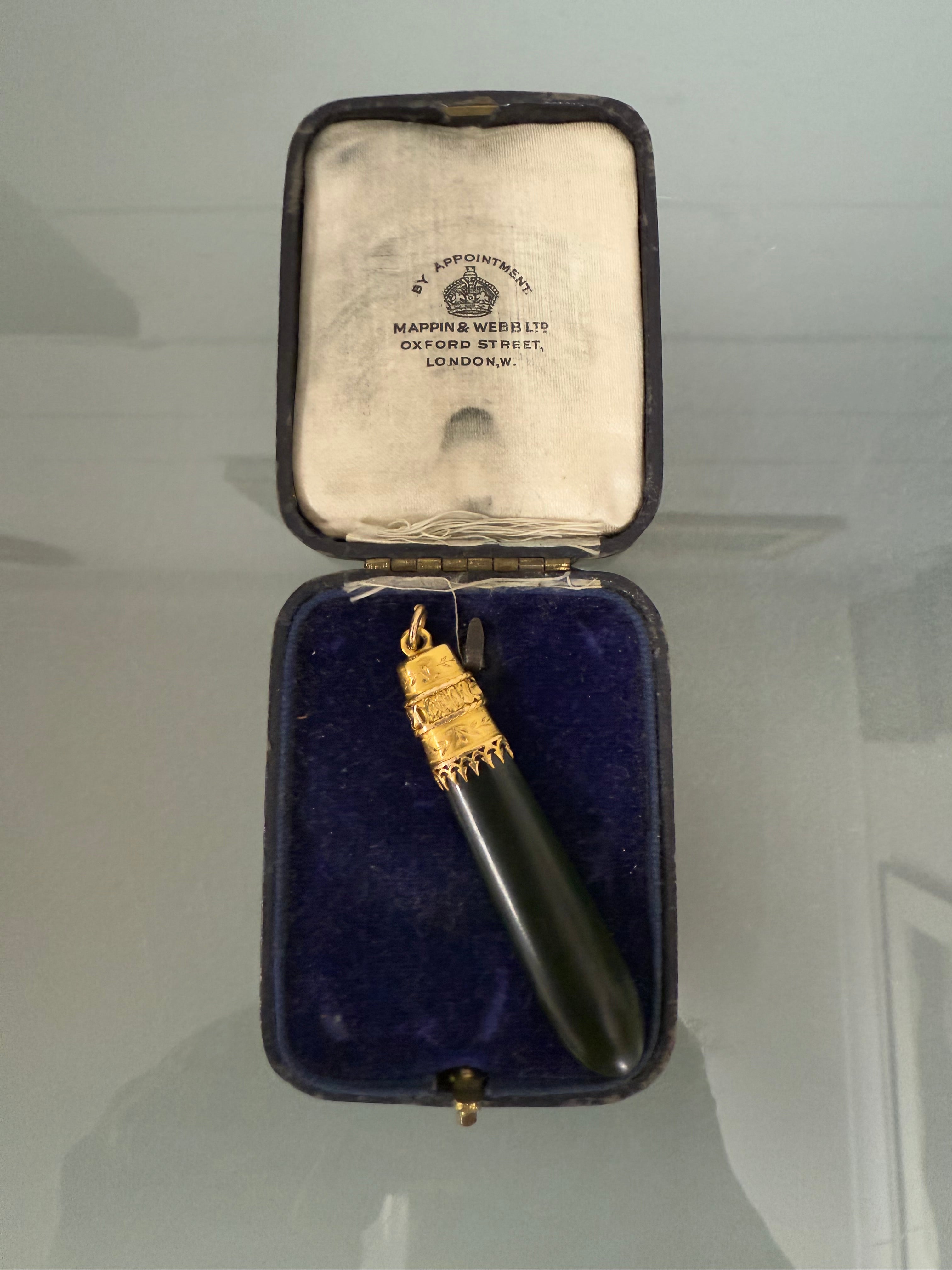Victorian 9 Carat Gold & Black Agate Banner Pendant | Antique & Vintage | Moonee Ponds Antiques | Australia Wide Delivery