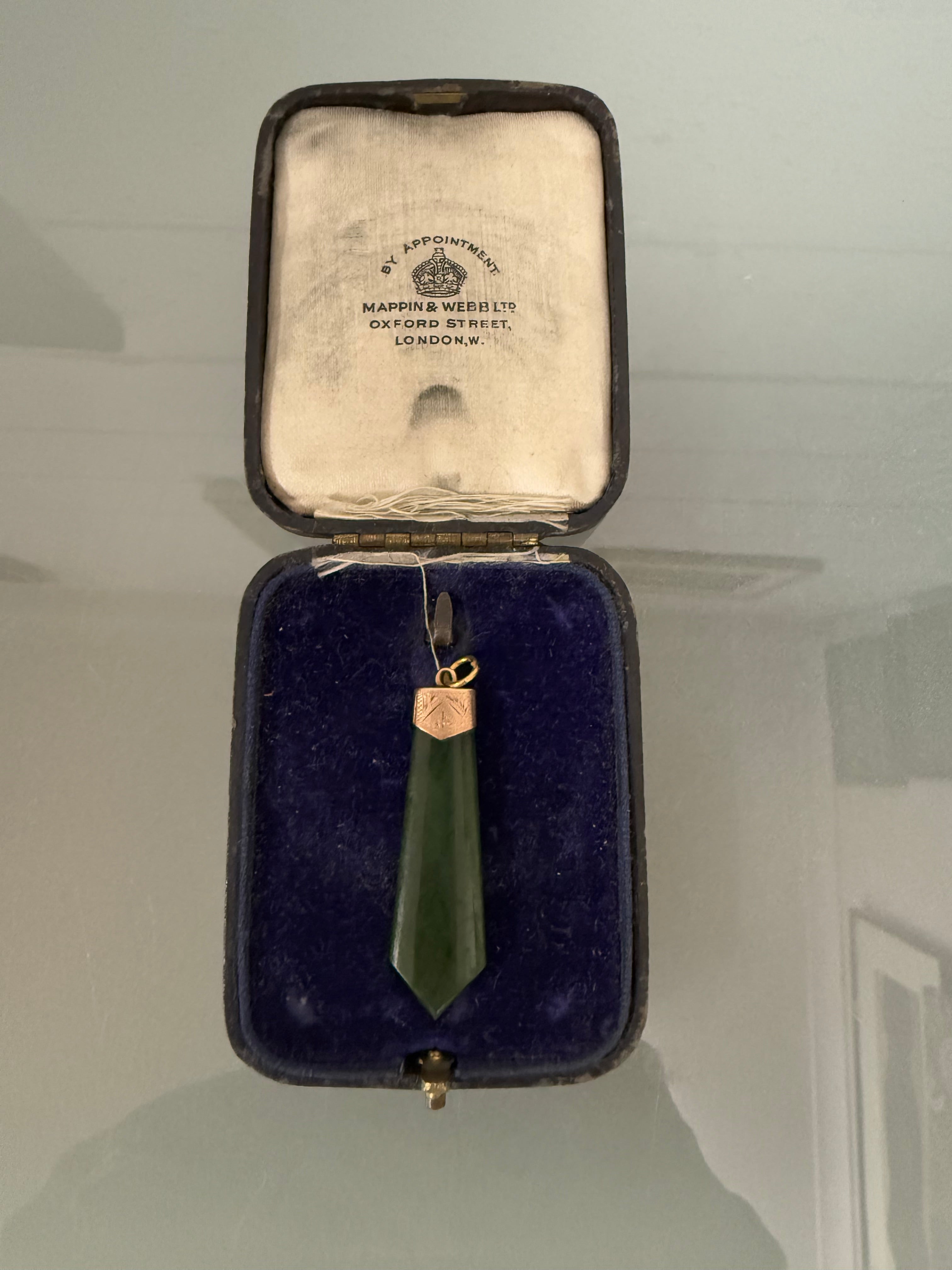 Edwardian 9 Carat Gold & Nephrite Jade Pendant | Antique & Vintage | Moonee Ponds Antiques | Australia Wide Delivery