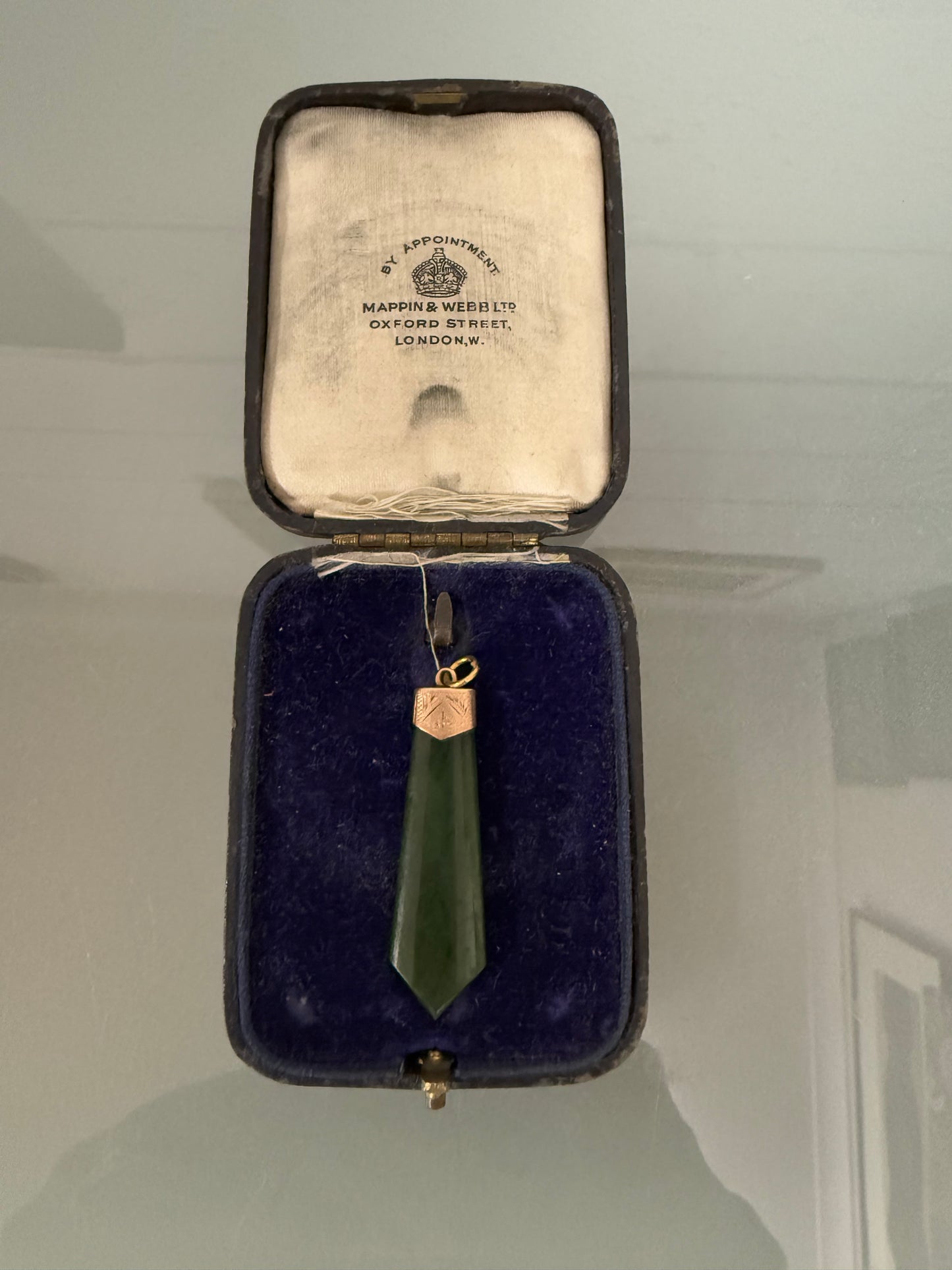 Edwardian 9 Carat Gold & Nephrite Jade Pendant