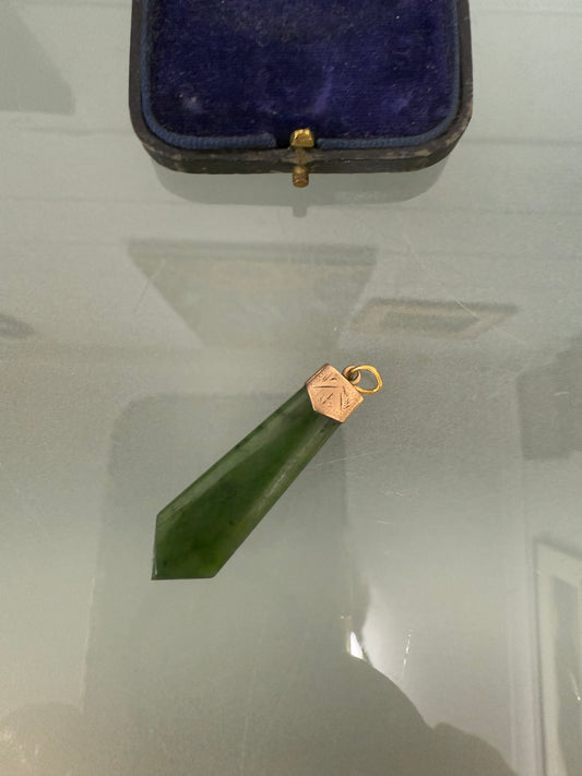 Edwardian 9 Carat Gold & Nephrite Jade Pendant