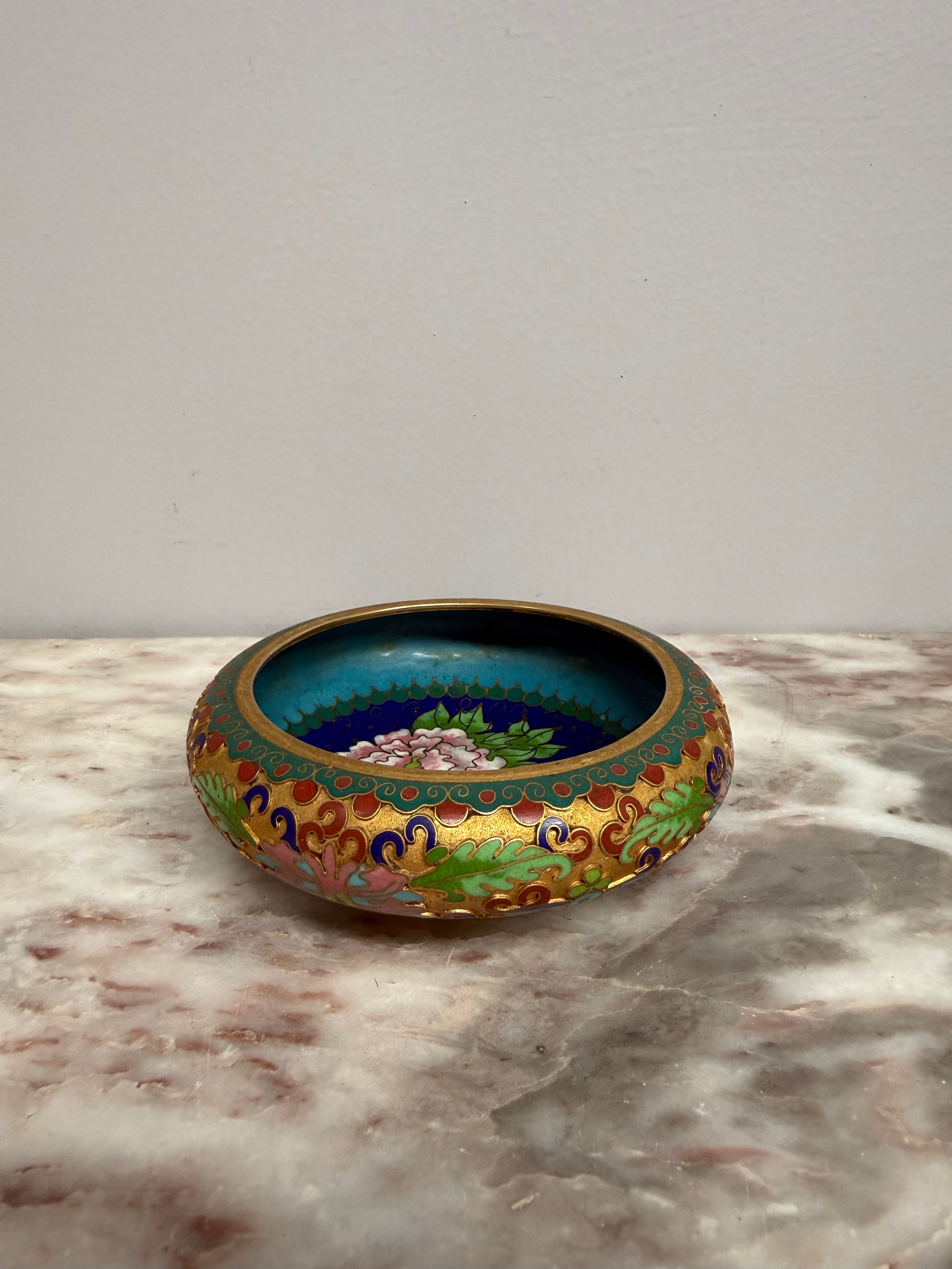 Vintage Chinese Cloisonne Gilt Enamel Decorated Bowl