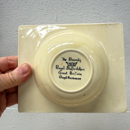 Clarice Cliff Design The Biarritz Bowl