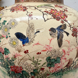 Large Stunning Japanese Meiji Period Satsumas Vase C1880