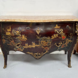 A stunning Antique Louis XV style Chinoiseries marble top two drawer commode with beautiful hand painted decorative details throughout. It has quality decorative ormolu mounts and handles. It is in good original detailed condition. 