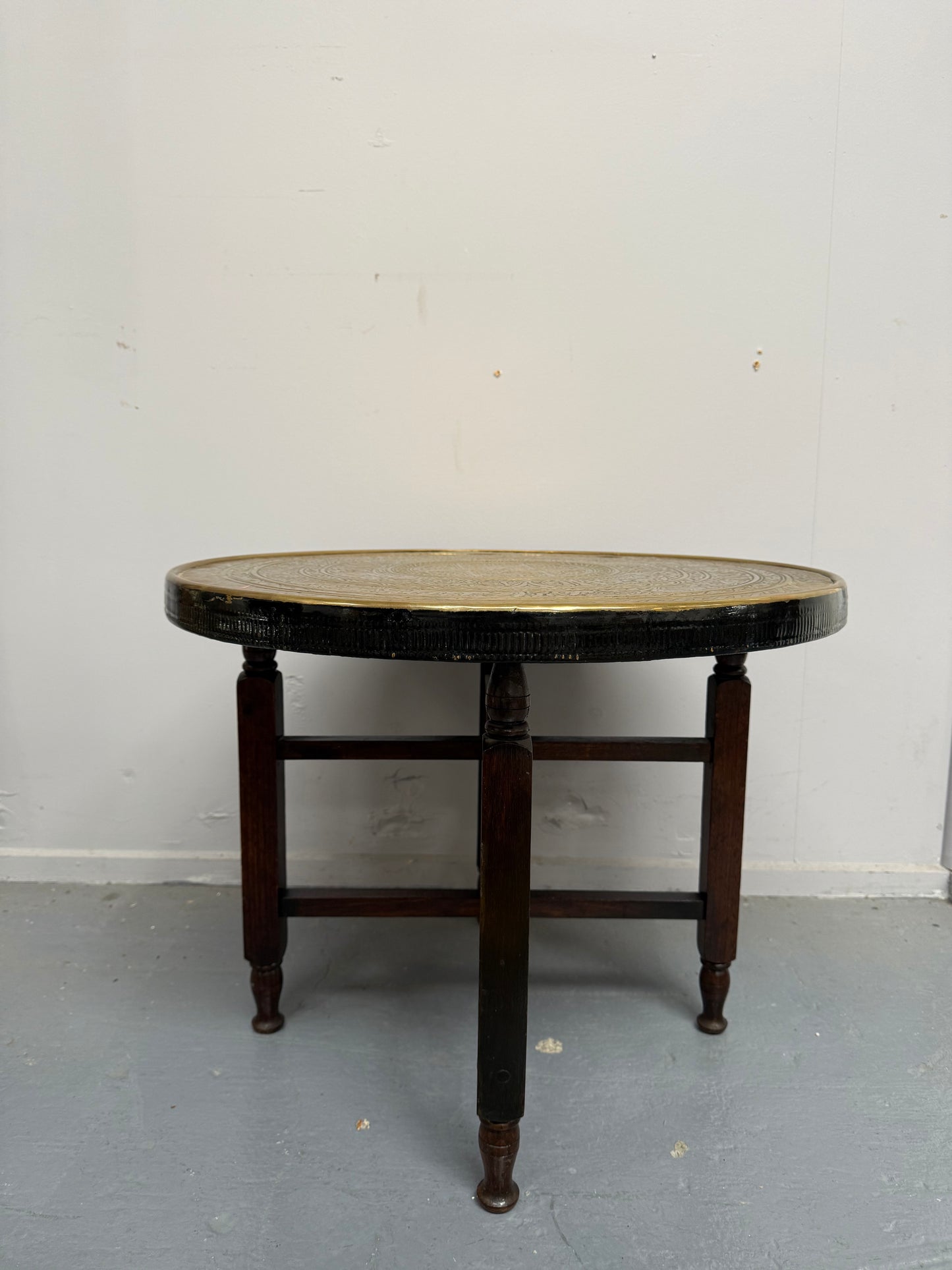Decorative Brass Top Coffee/ Side Table