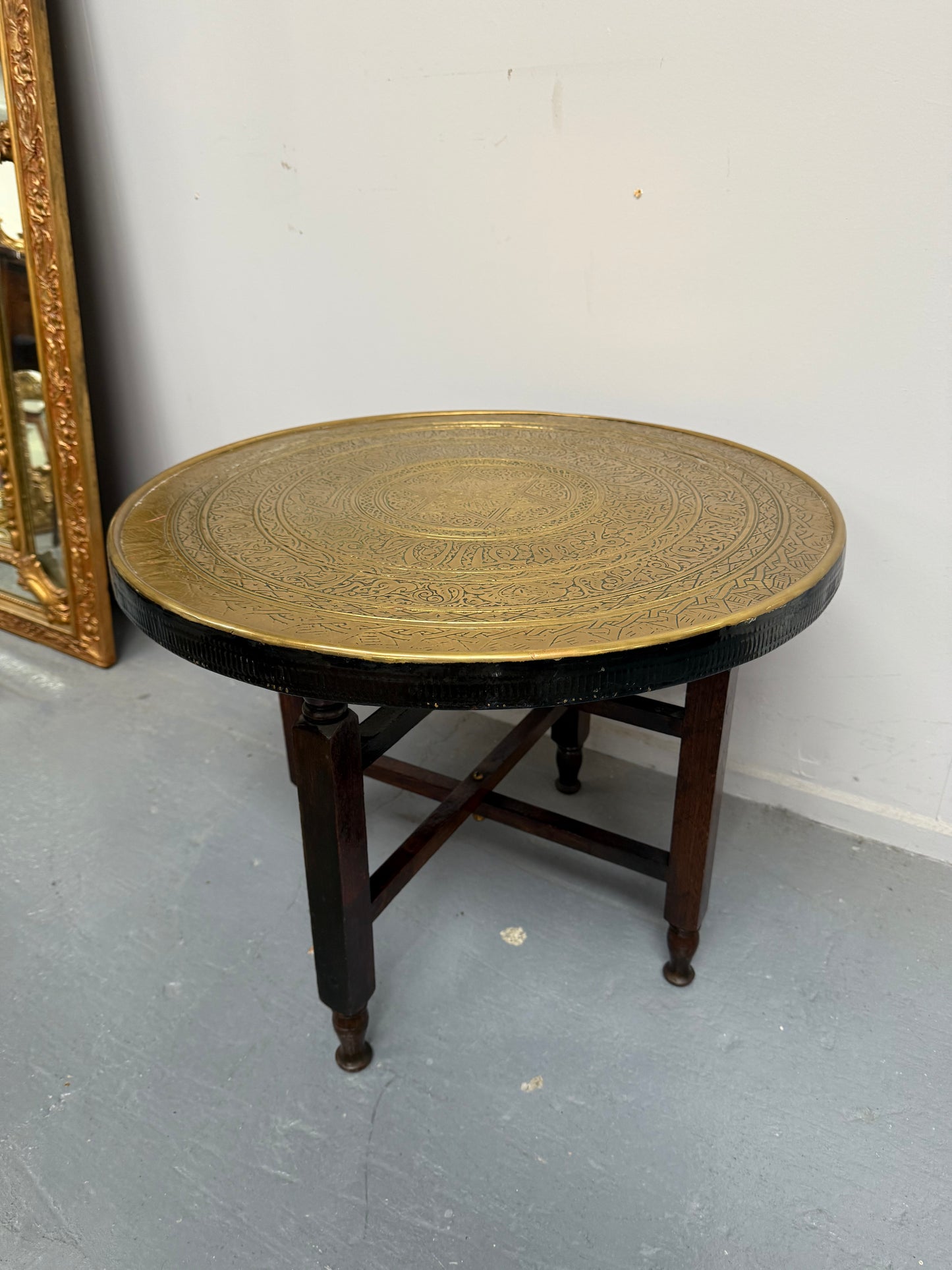 Decorative Brass Top Coffee/ Side Table