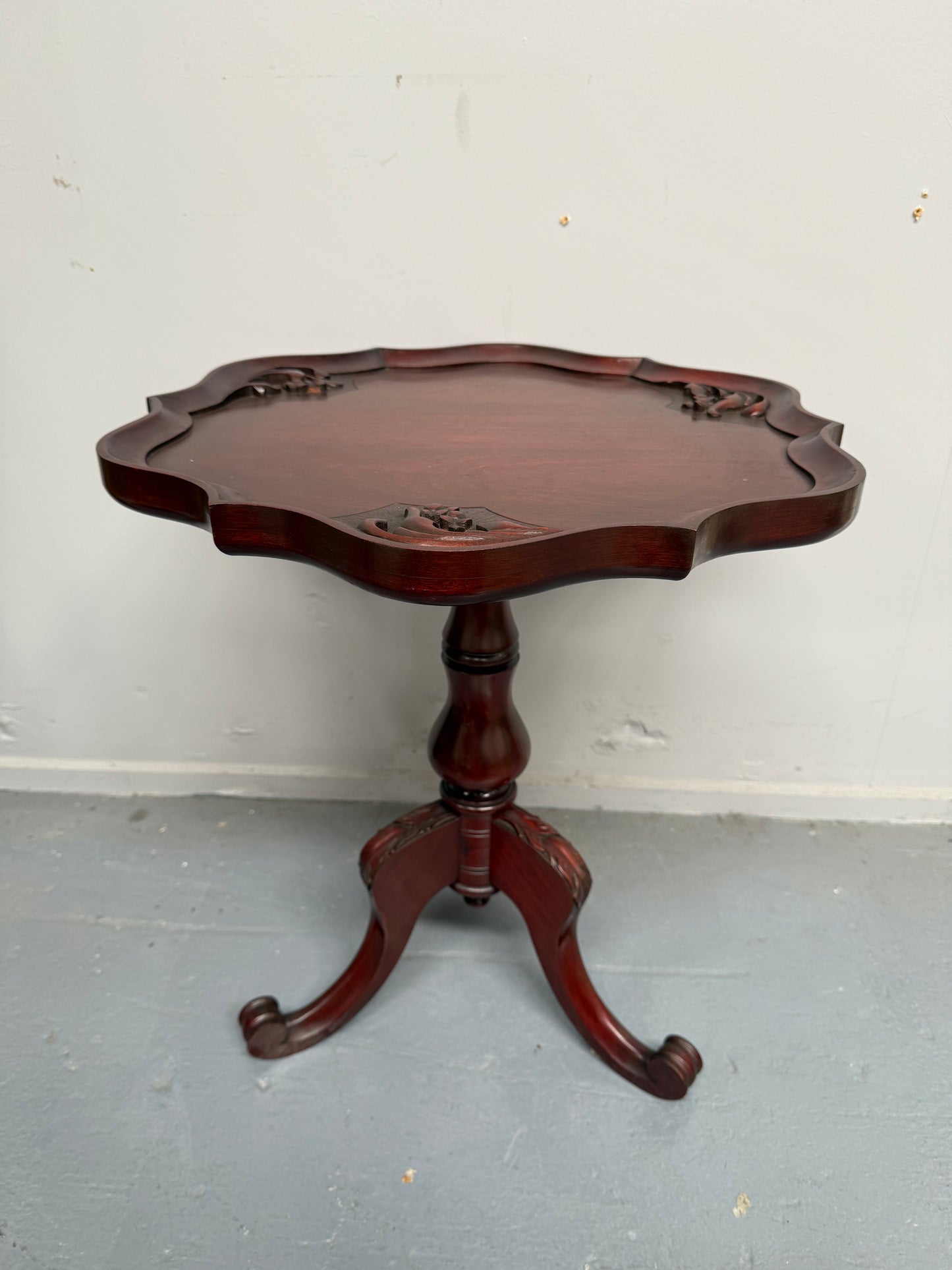 Vintage Mashogany Pie Crust Tea Wine Side Table