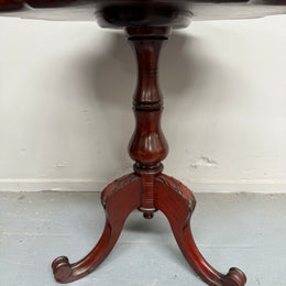 Vintage Mashogany Pie Crust Tea Wine Side Table