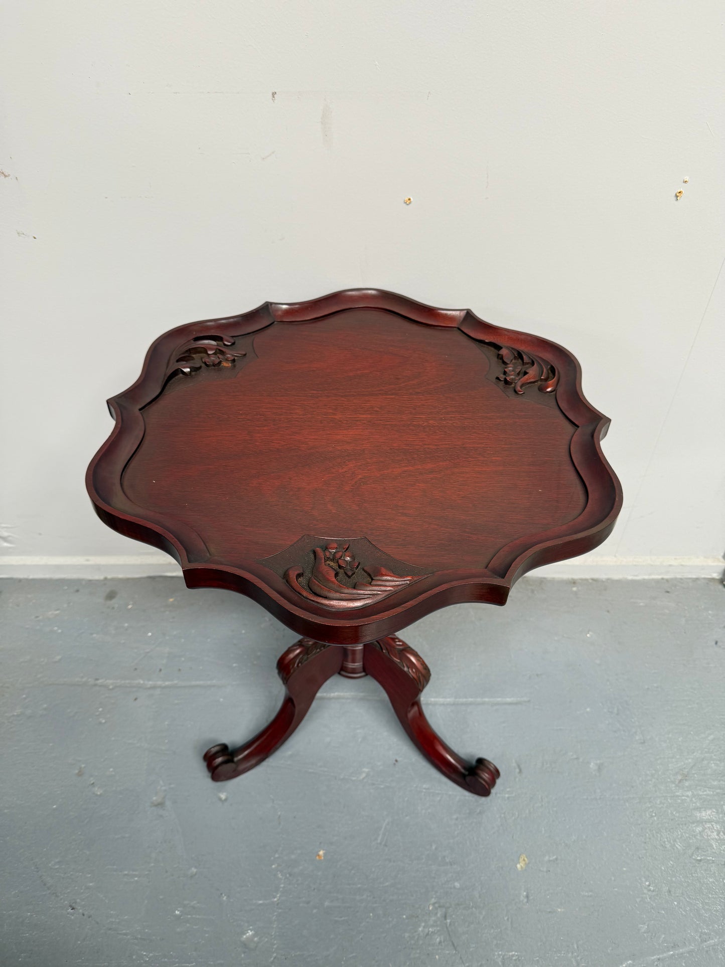 Vintage Mashogany Pie Crust Tea Wine Side Table