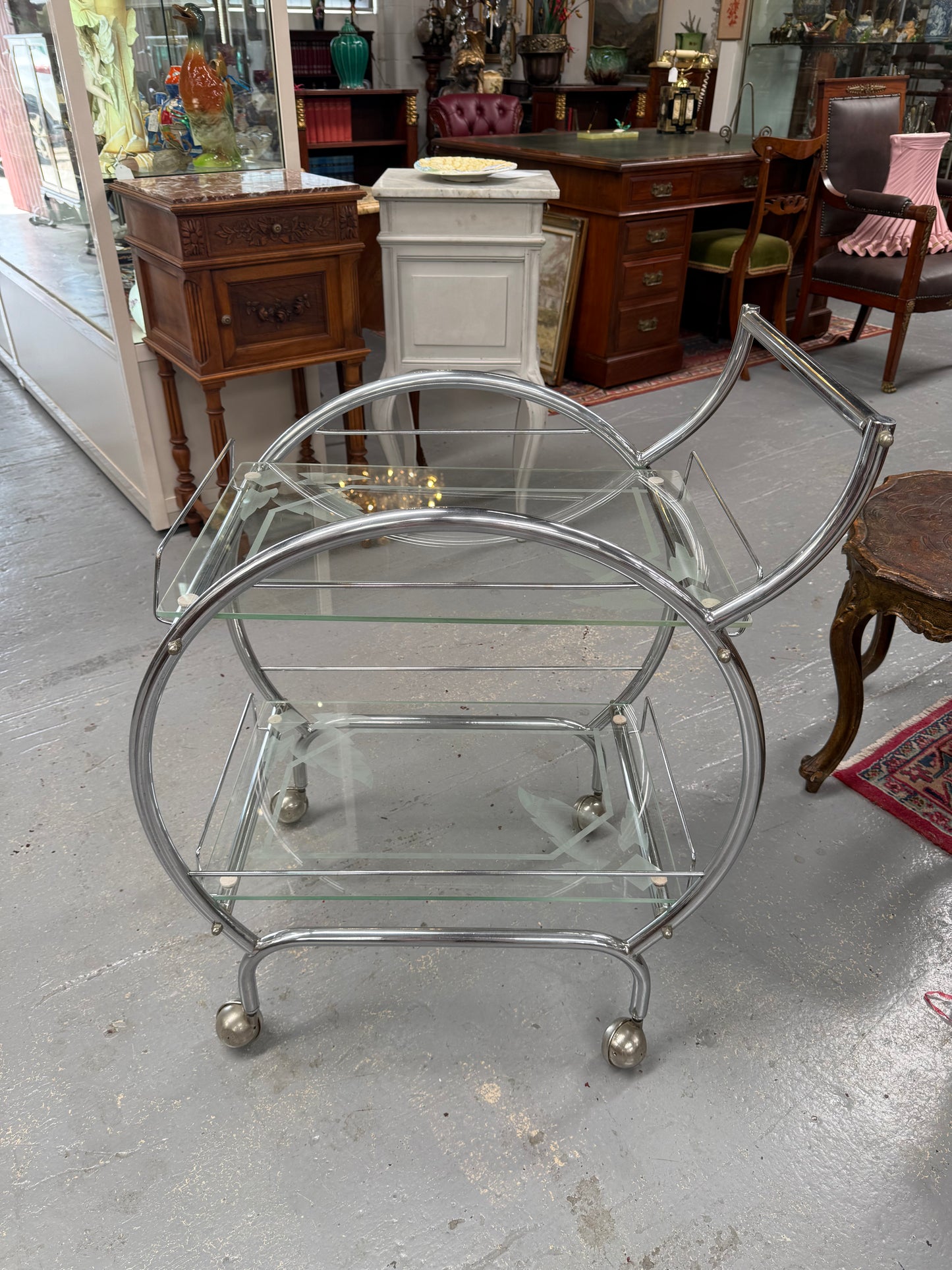 Stunning Art Deco Glass & Chrome Auto Trolley