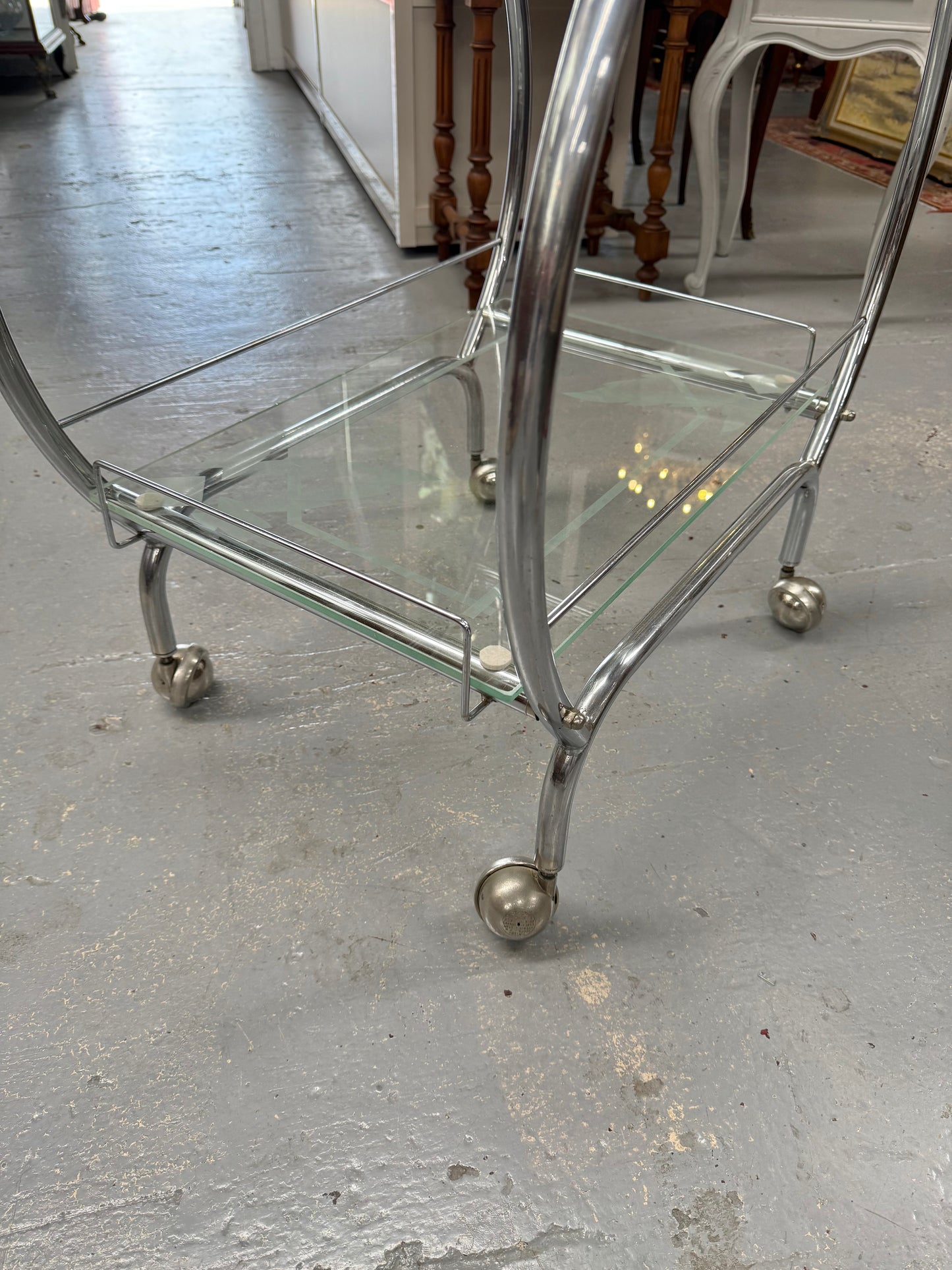 Stunning Art Deco Glass & Chrome Auto Trolley