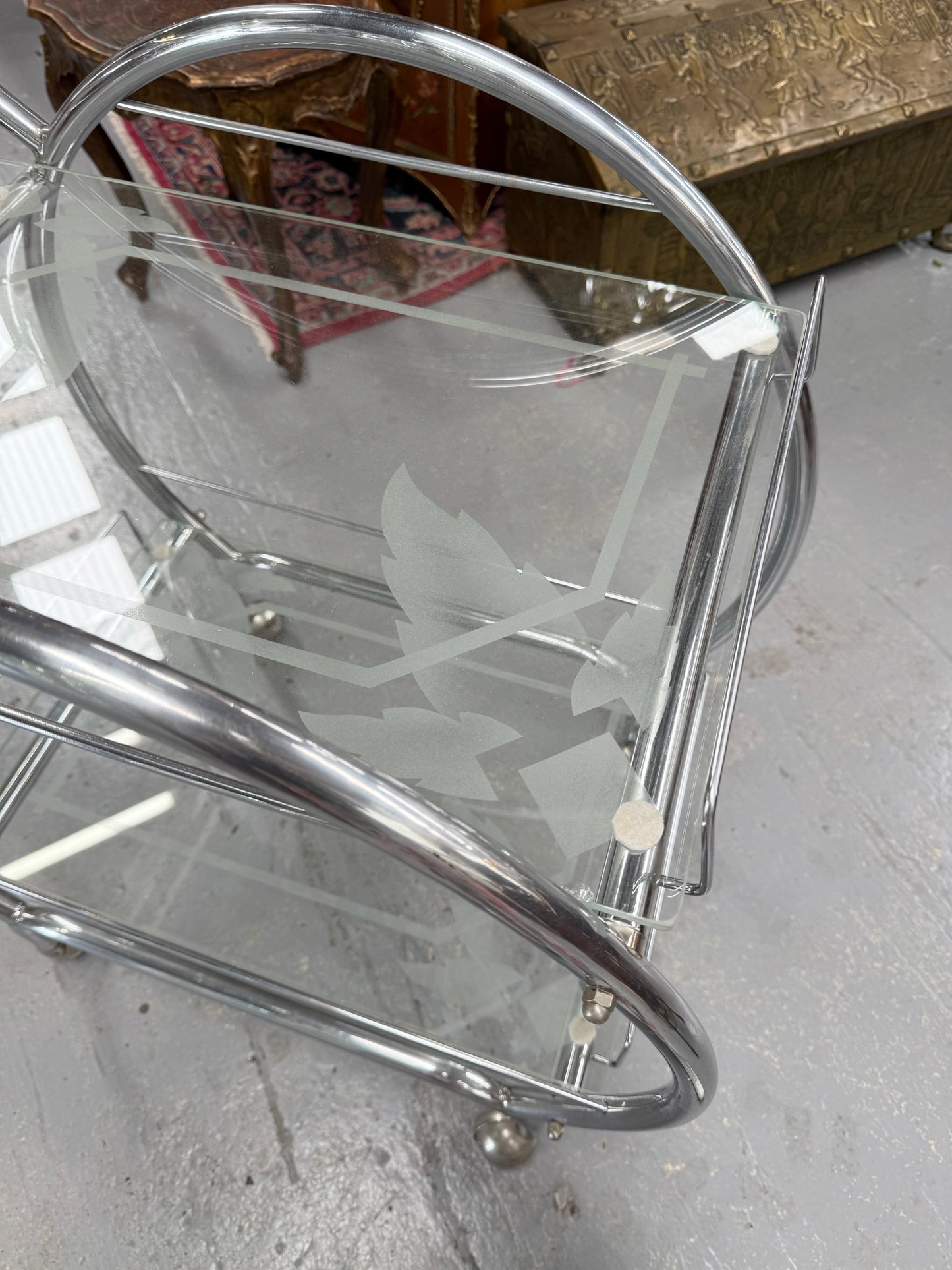 Stunning Art Deco Glass & Chrome Auto Trolley