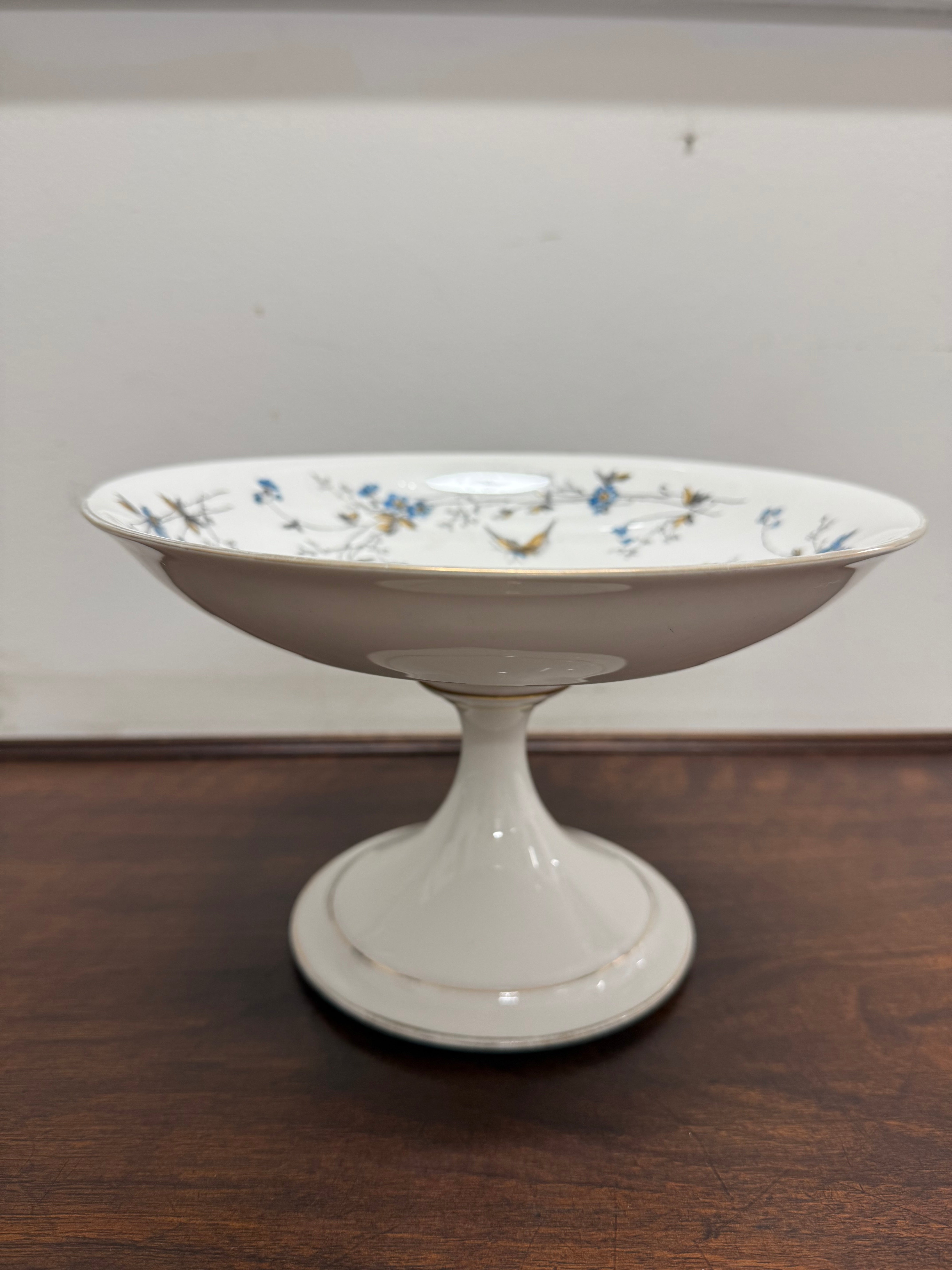 Vintage Limoges Comport
