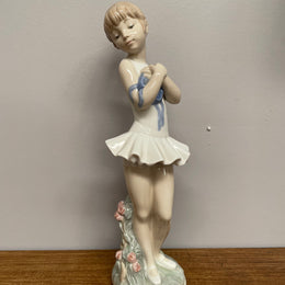 Lladro Nao Ballerina Figurine