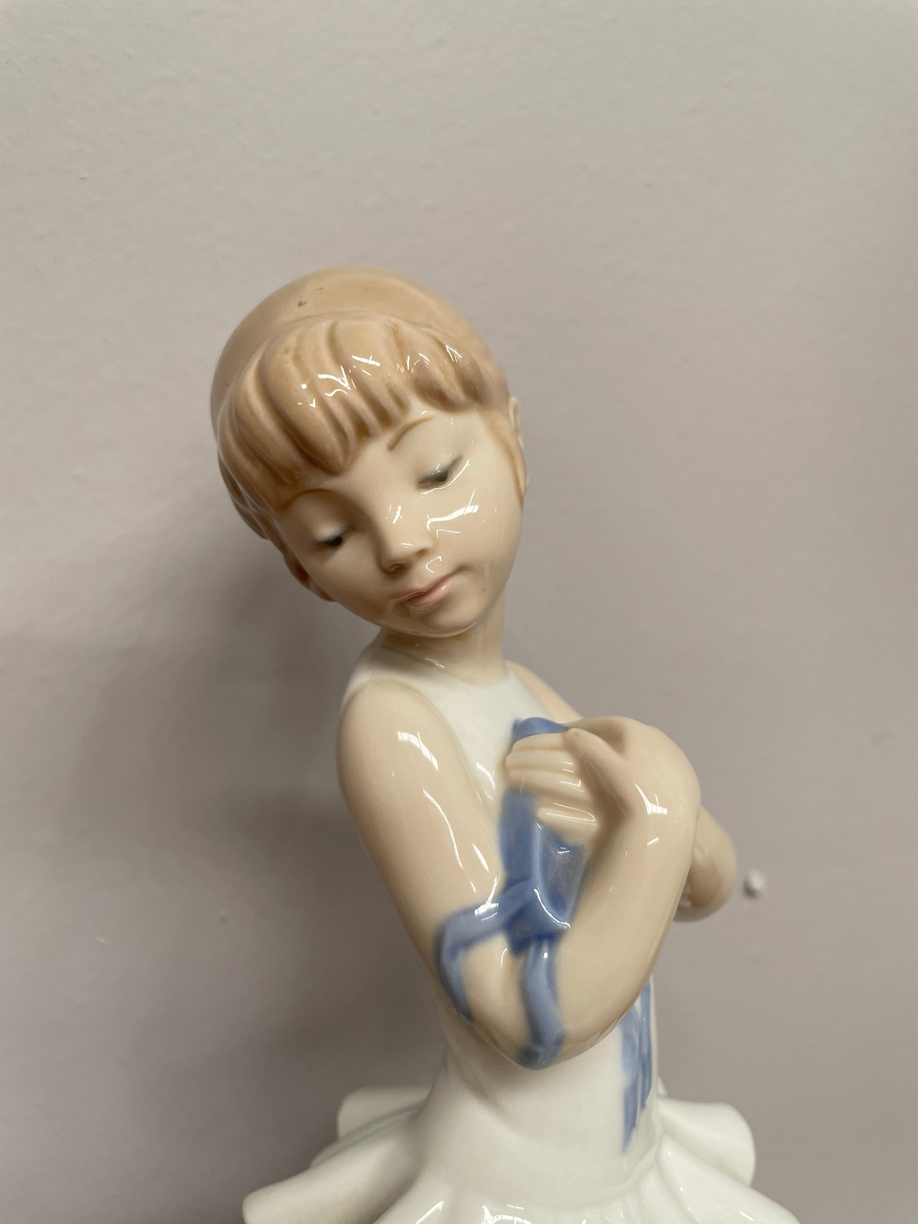 Lladro Nao Ballerina Figurine | Antique & Vintage | Moonee Ponds Antiques | Australia Wide Delivery