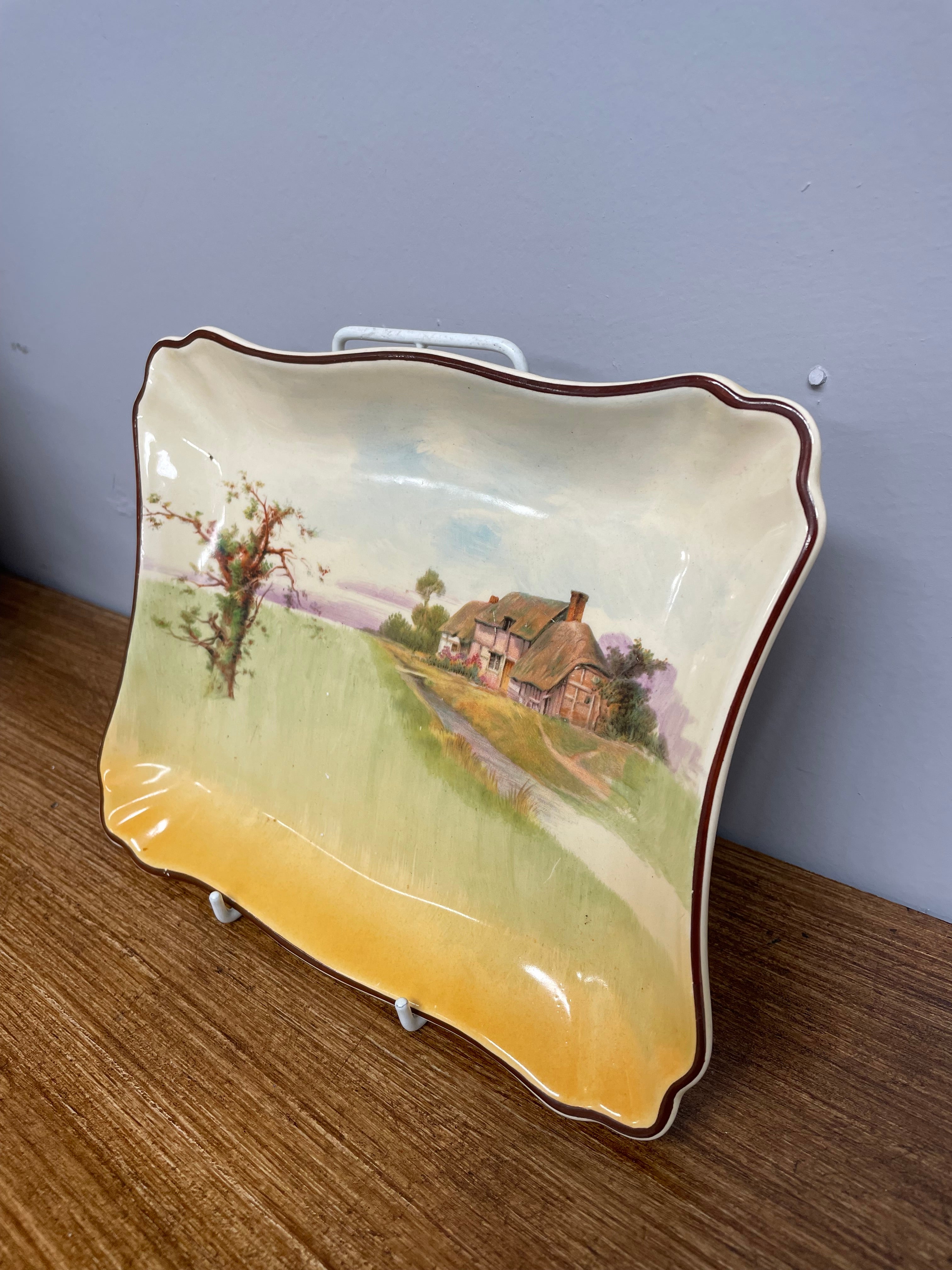 Royal Doulton Decorative Plate | Antique & Vintage | Moonee Ponds Antiques | Australia Wide Delivery