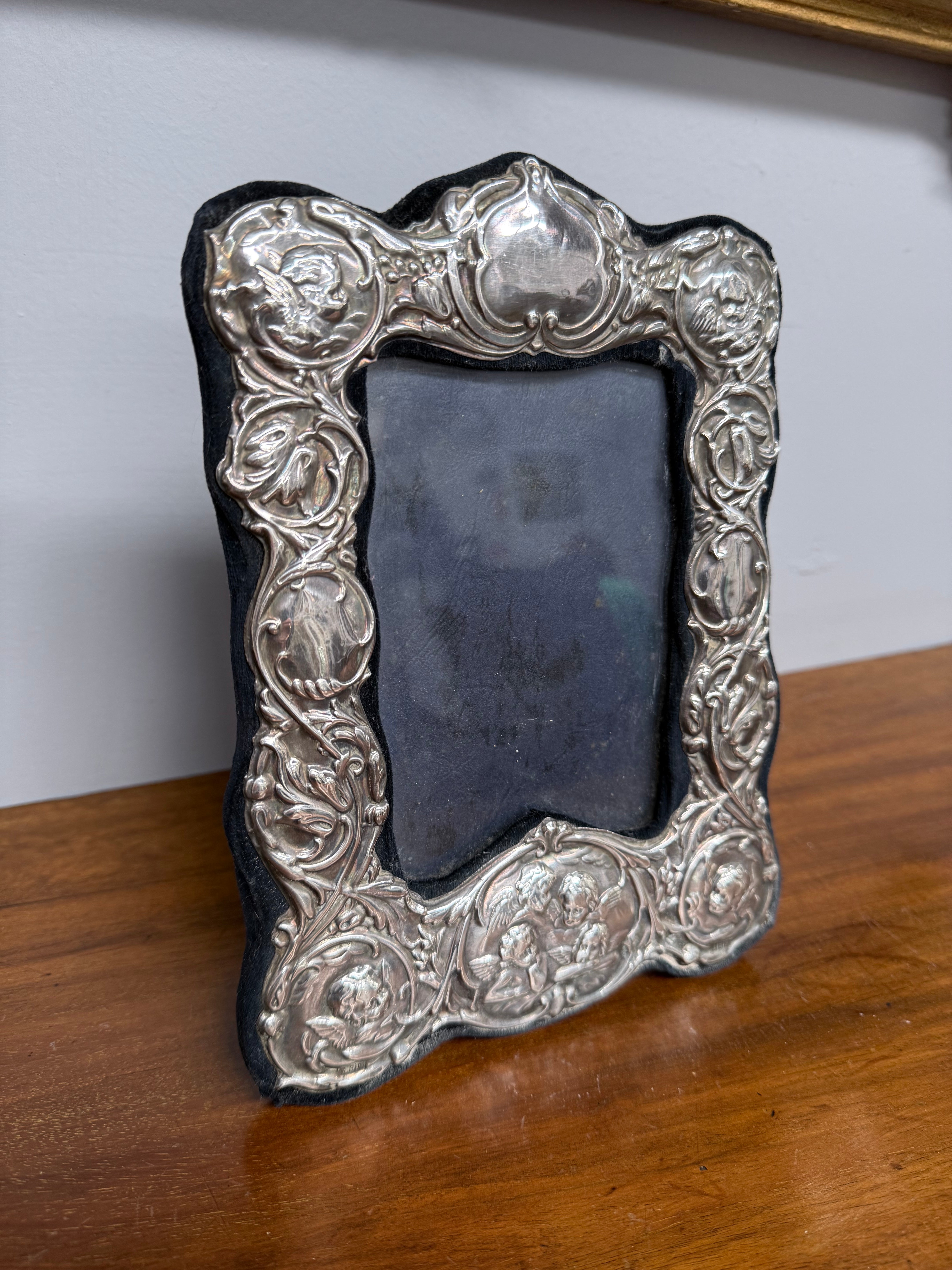 Reynolds Vintage Angels Sterling Silver Picture Frame