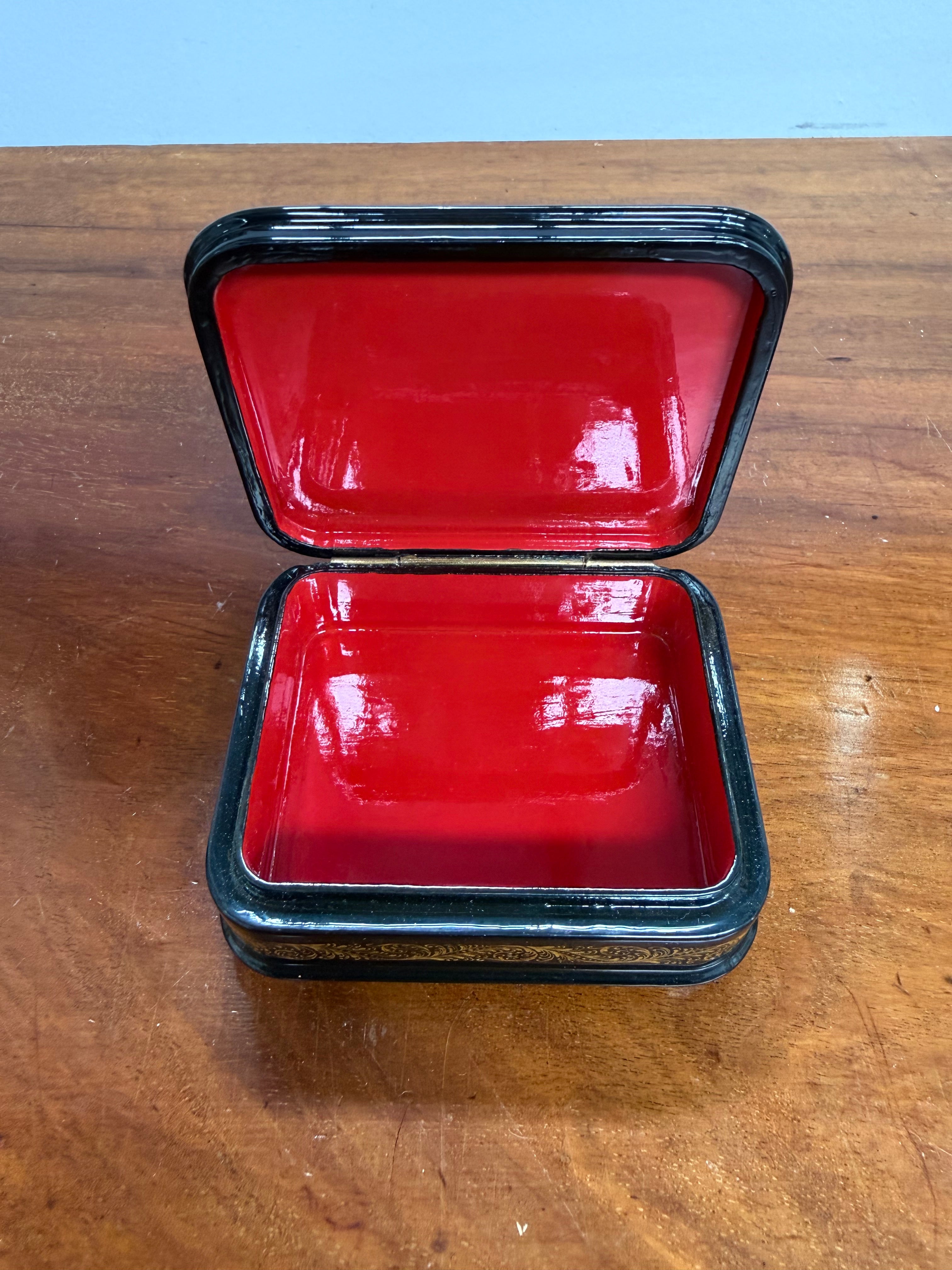 Superbly Painted Russian Fairy-tale Lacquer Box