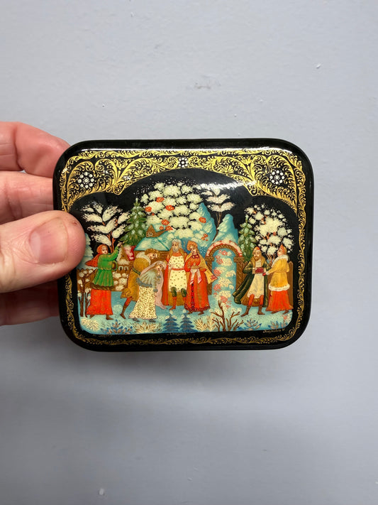 Superbly Painted Russian Fairy-tale Lacquer Box
