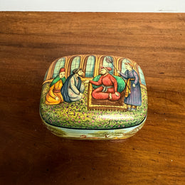 Vintage Hand Painted Persian Moghul Papier Mache Trinket Box