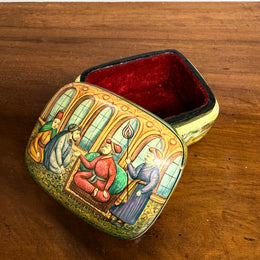 Vintage Hand Painted Persian Moghul Papier Mache Trinket Box