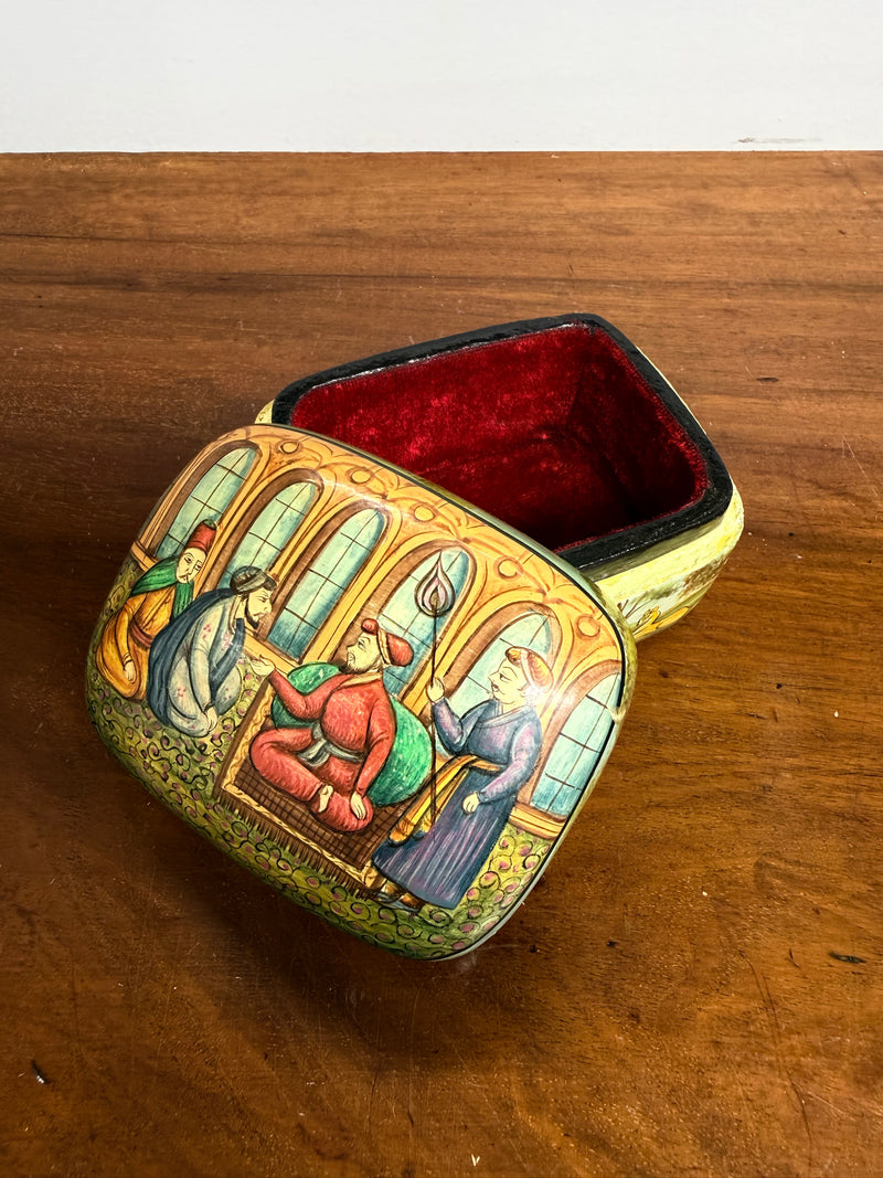 Vintage Hand Painted Persian Moghul Papier Mache Trinket Box