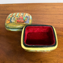 Vintage Hand Painted Persian Moghul Papier Mache Trinket Box