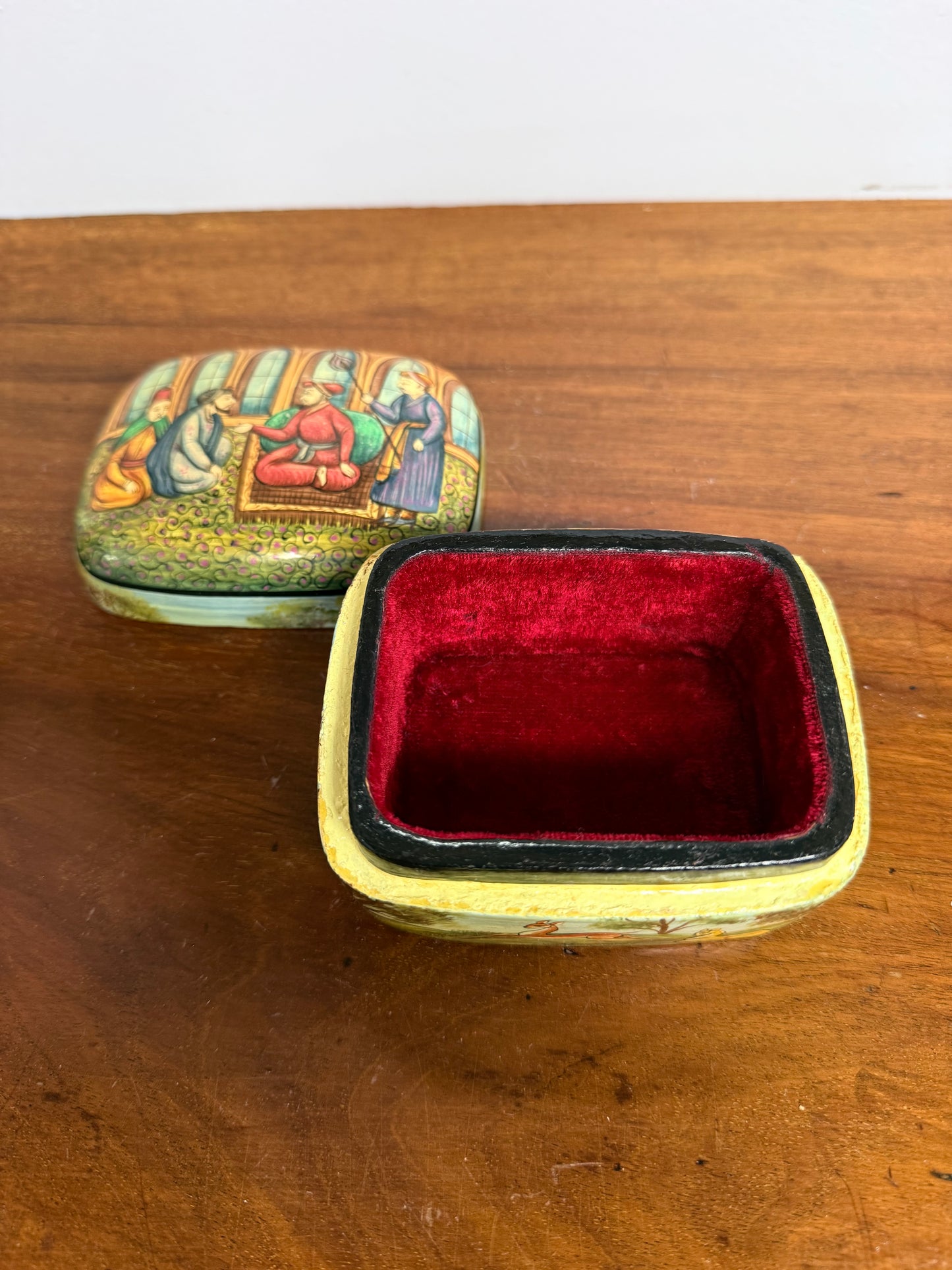 Vintage Hand Painted Persian Moghul Papier Mache Trinket Box