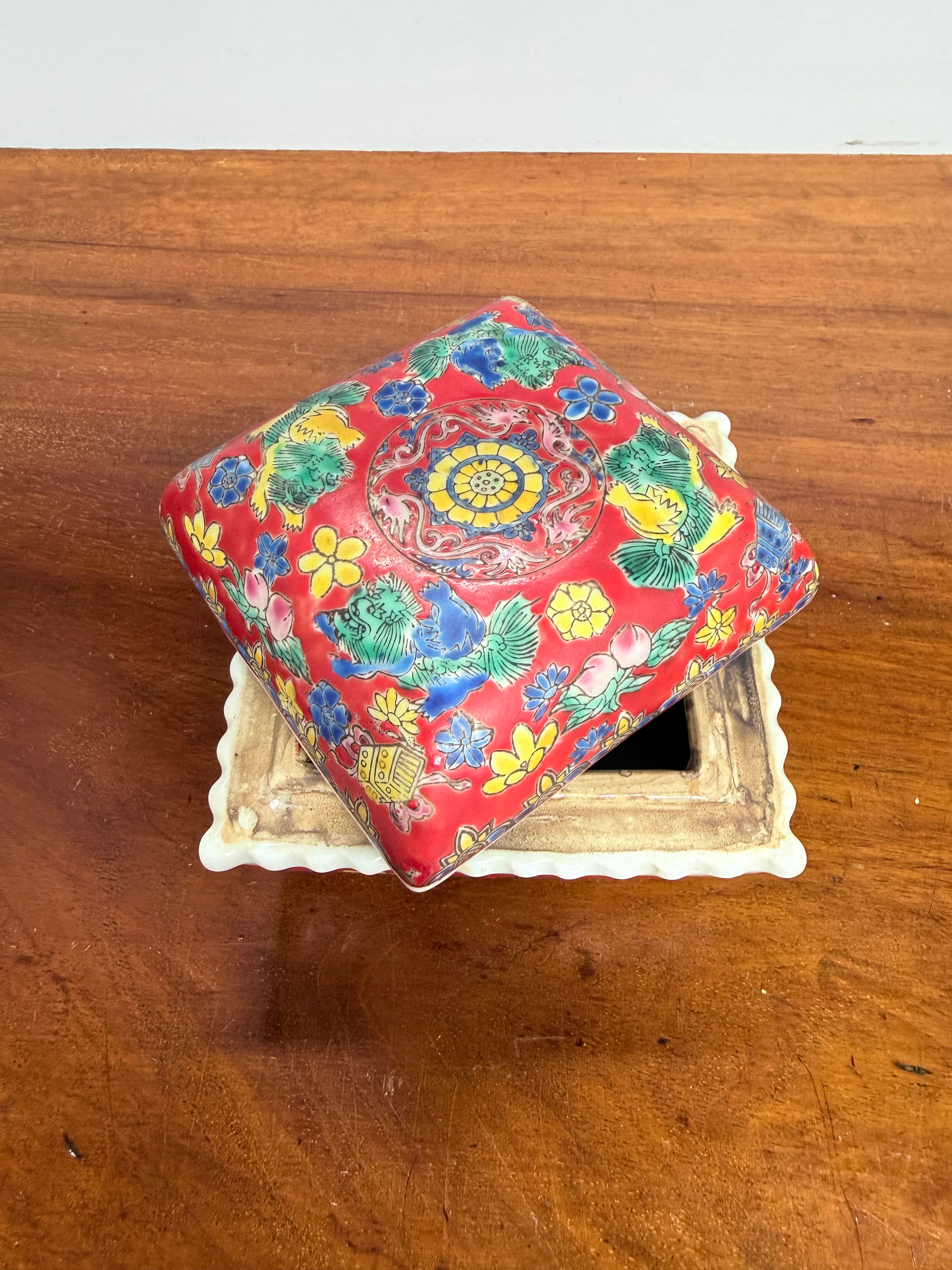 Vintage Chinese Familie Rose Paste Box 4 Quarter Mark To Base | Antique & Vintage | Moonee Ponds Antiques | Australia Wide