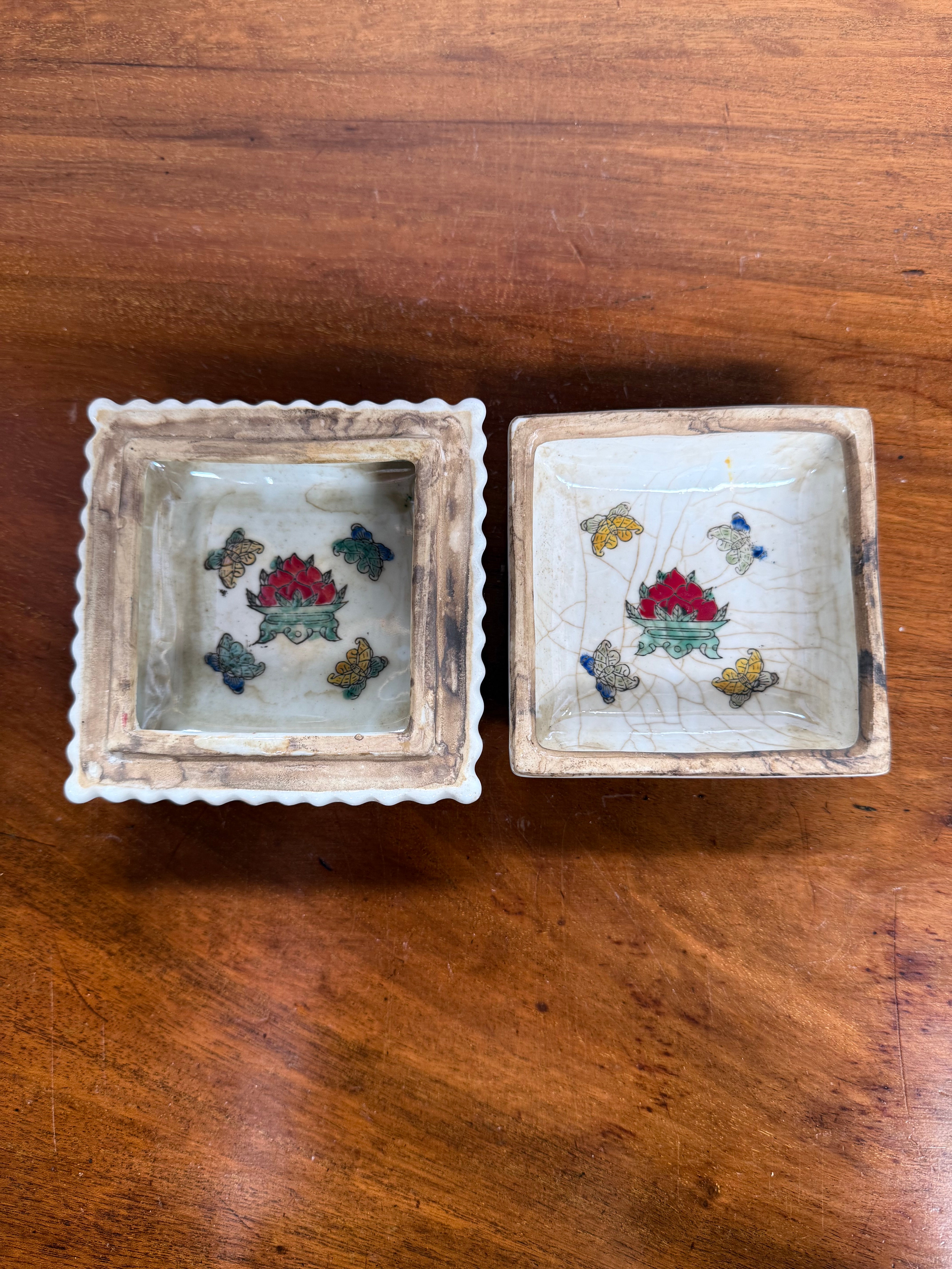 Vintage Chinese Familie Rose Paste Box 4 Quarter Mark To Base