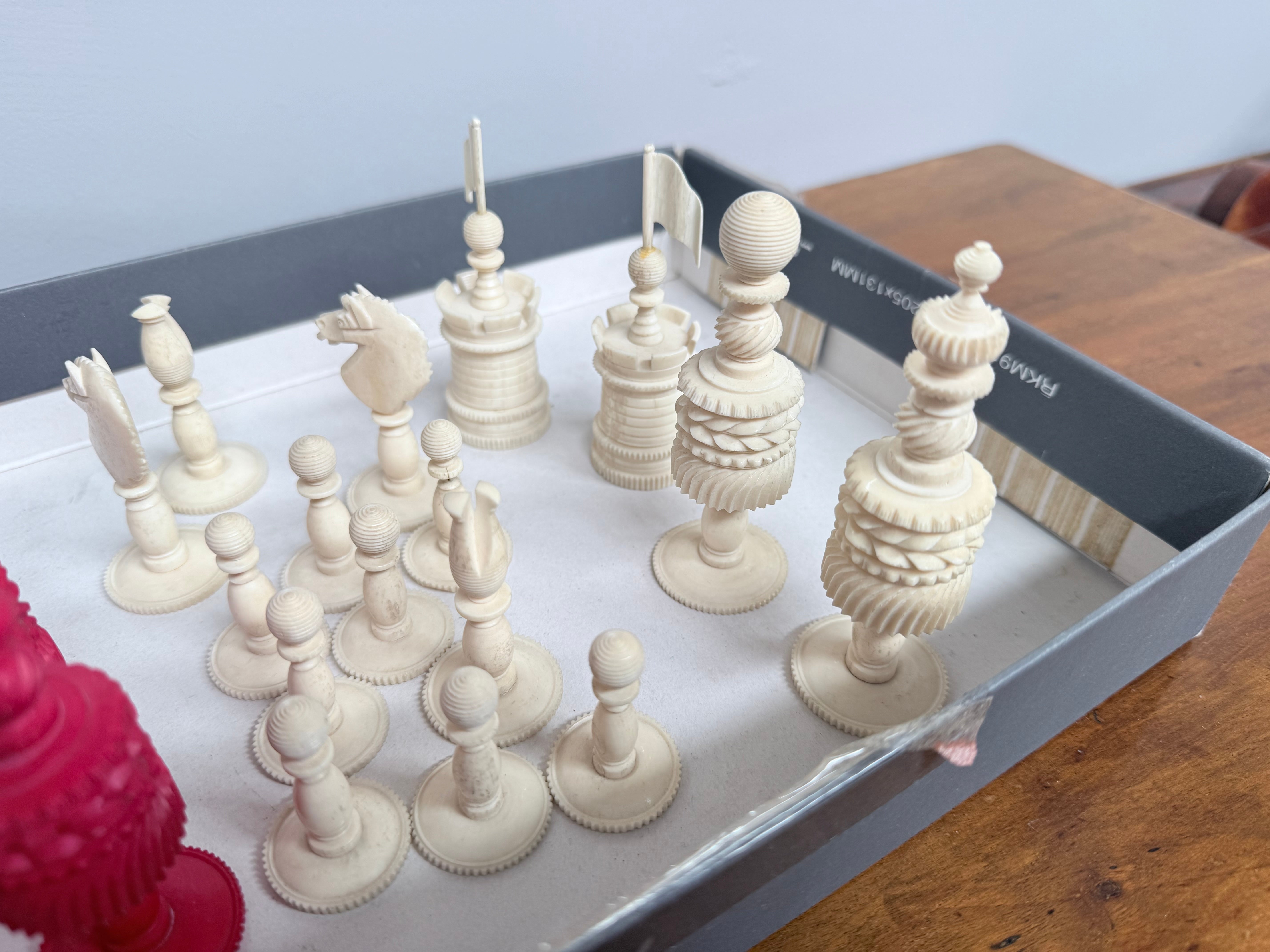 Antique Bone Very Fine Barley Corn Pattern Red & White Chess Set | Antique & Vintage | Moonee Ponds Antiques | Australia Wide