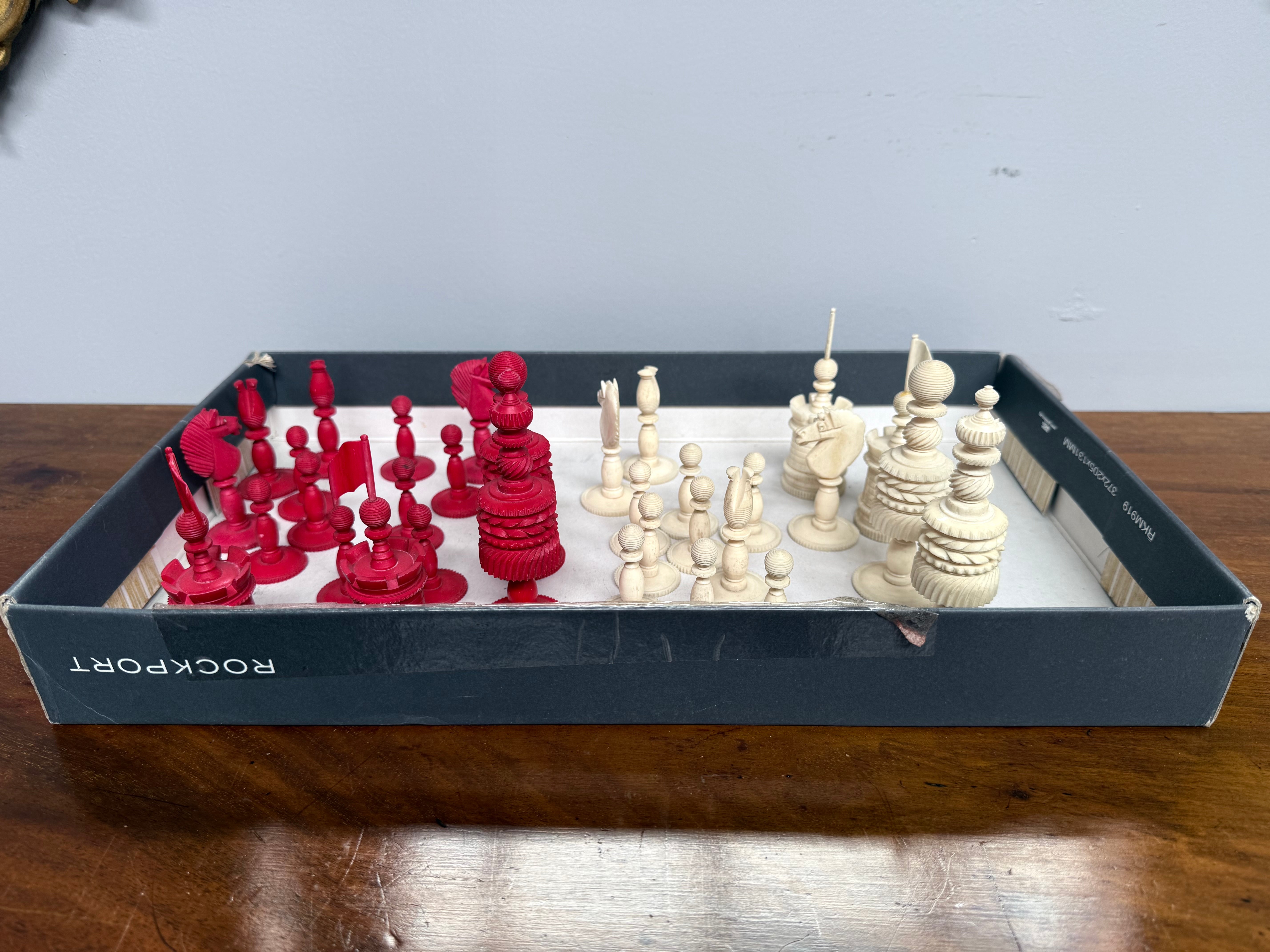 Antique Bone Very Fine Barley Corn Pattern Red & White Chess Set | Antique & Vintage | Moonee Ponds Antiques | Australia Wide