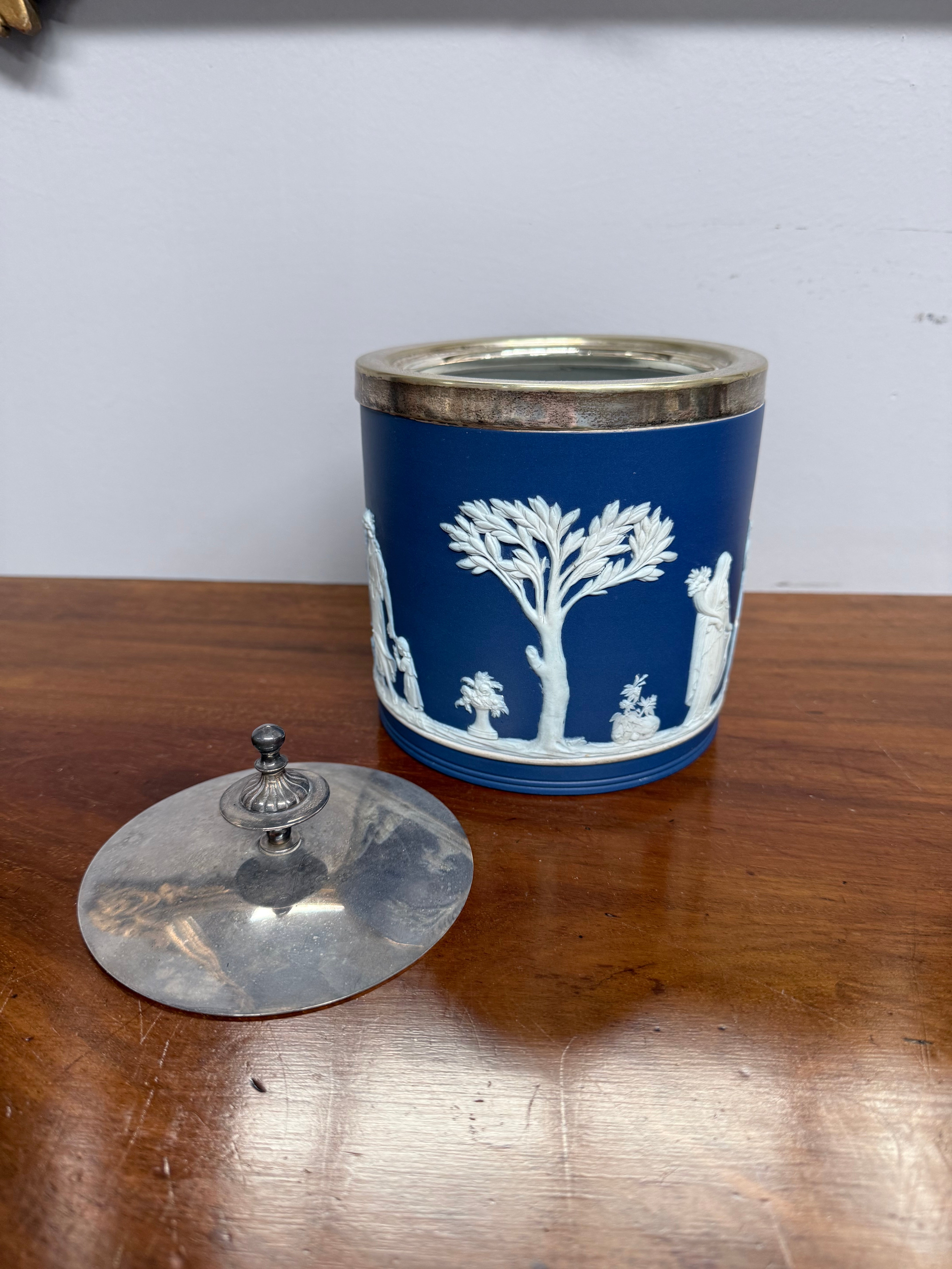 Blue & White Wedgwood Lidded Biscuit Barrel | Antique & Vintage | Moonee Ponds Antiques | Australia Wide