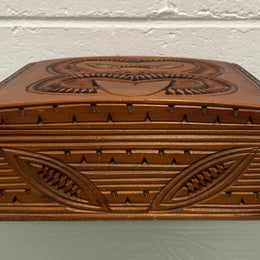 Vintage Maori Hand Carved Trinket Jewellery Box