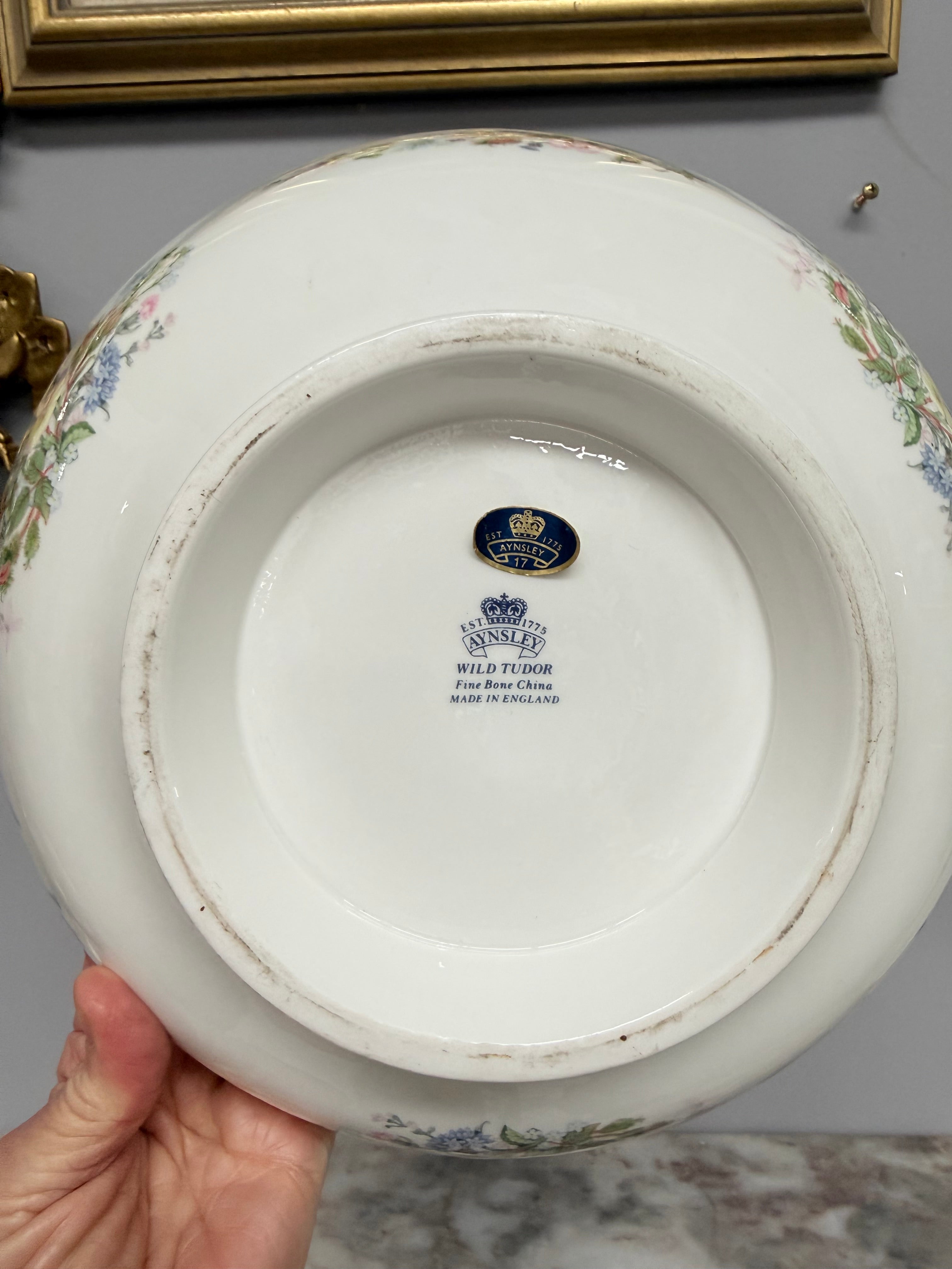 Aynsley Royal Wild Tudor Large Bowl