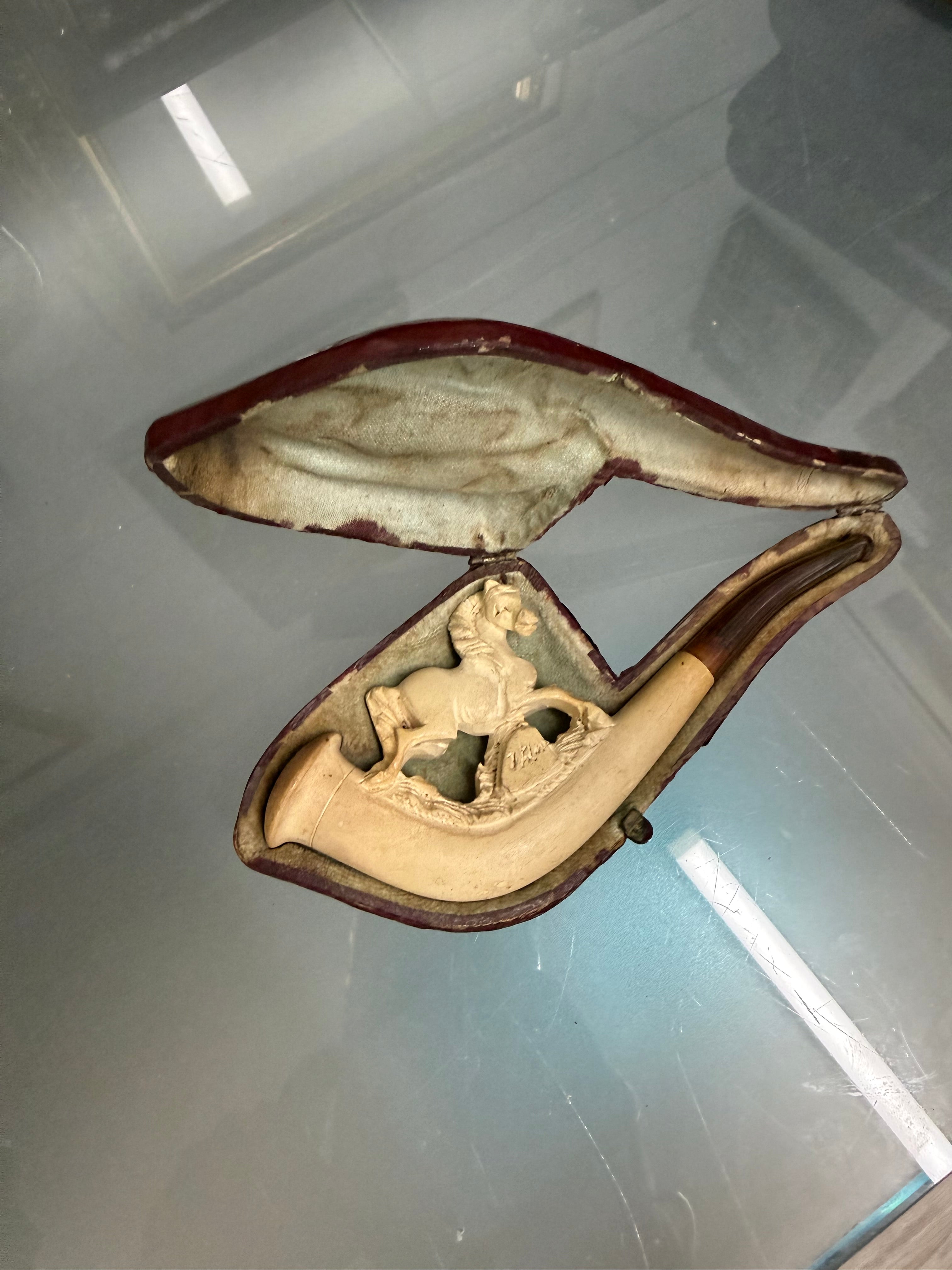 Antique Meerschaum Pipe In Original Case