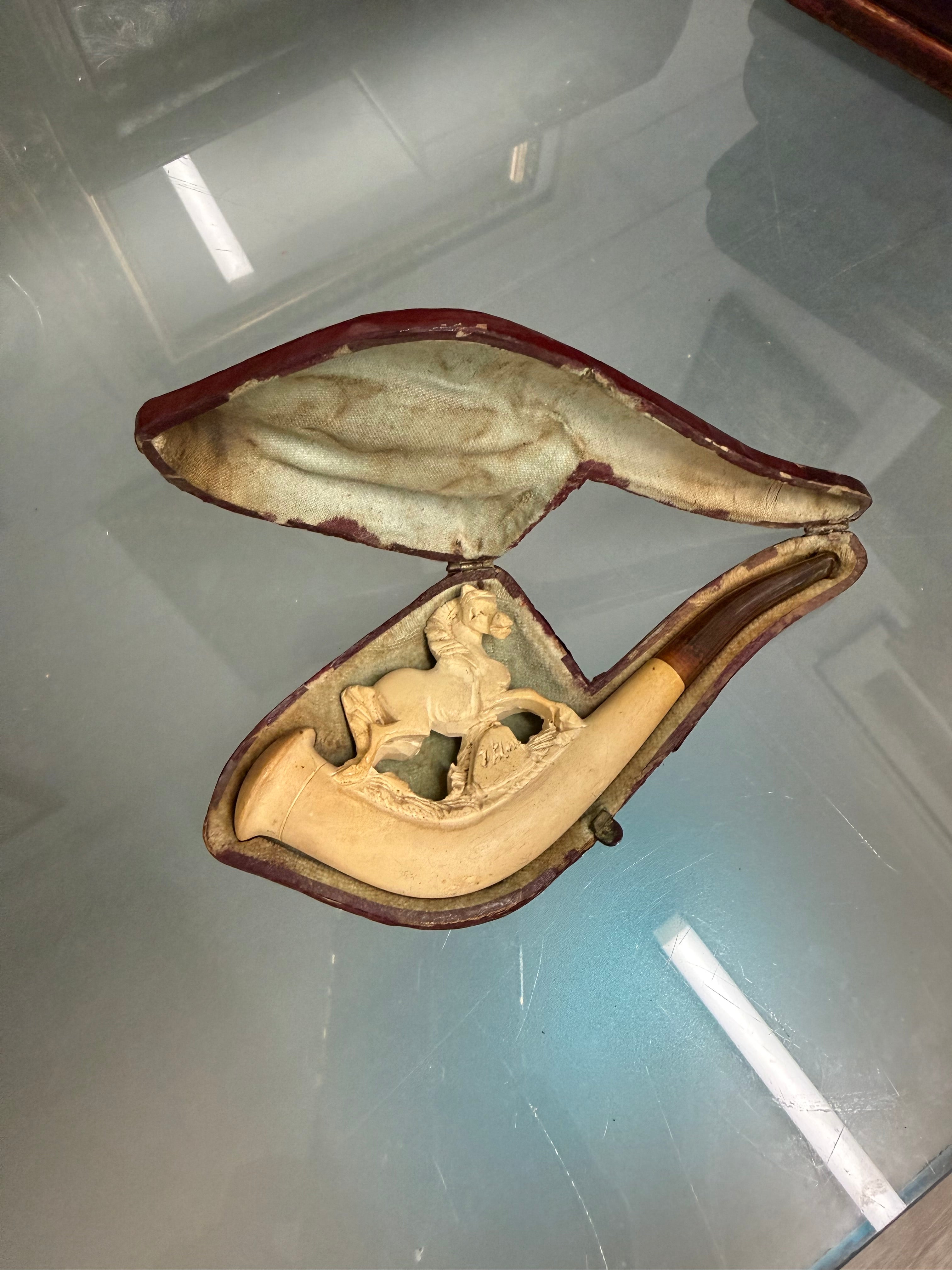 Antique Meerschaum Pipe In Original Case